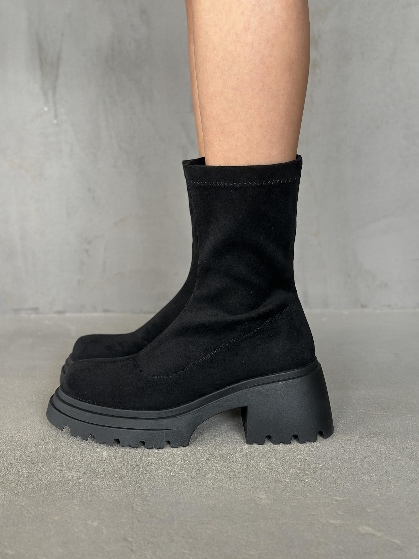 Ботинки женские экозамша