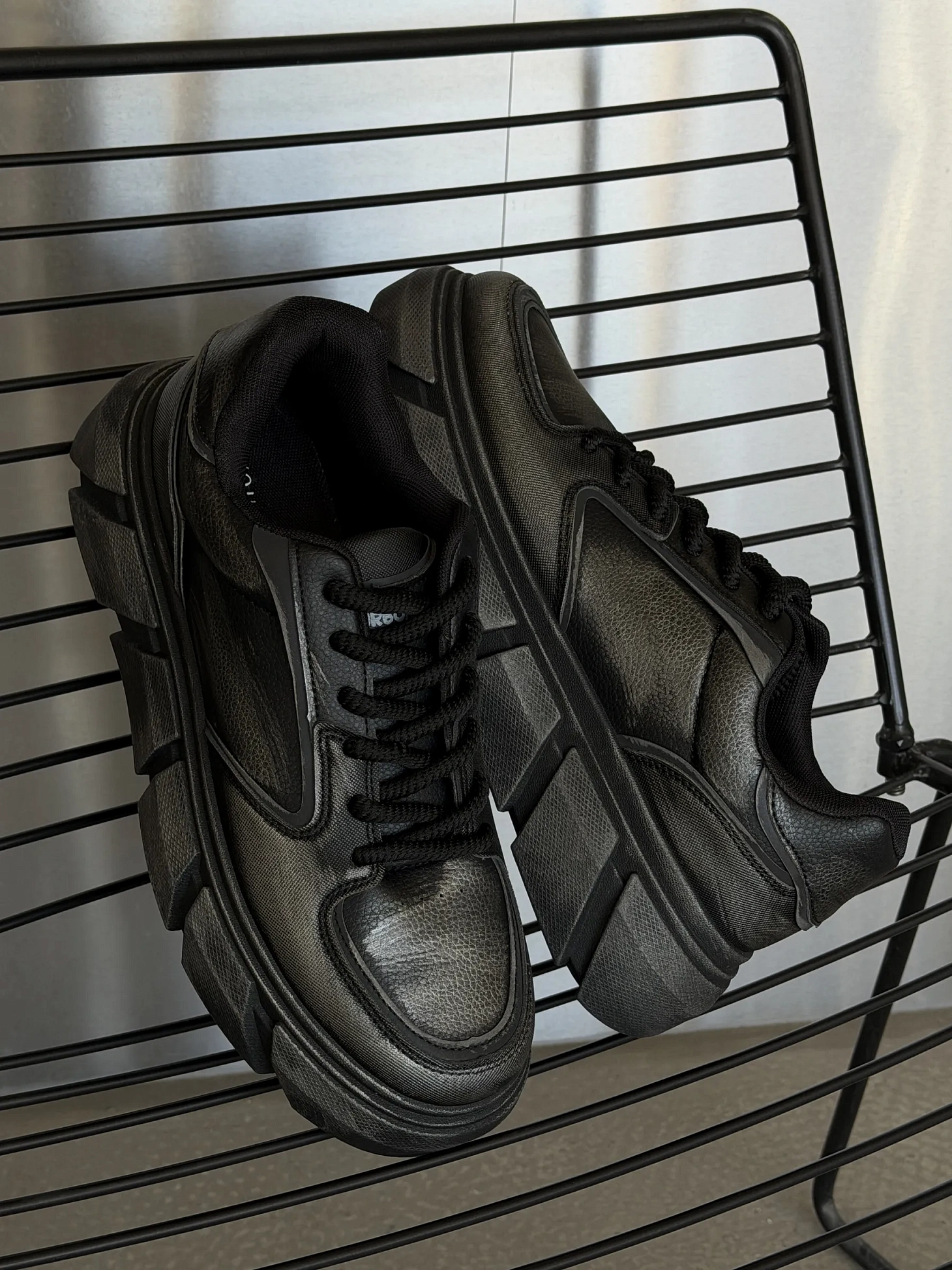 Демисезонные кроссовки высокие кеды