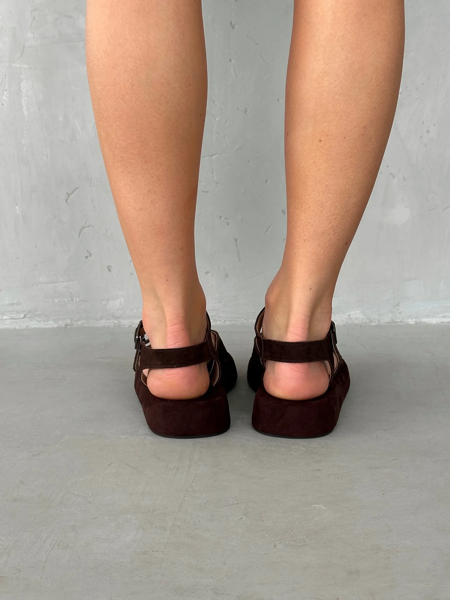 Летние босоножки на платформе