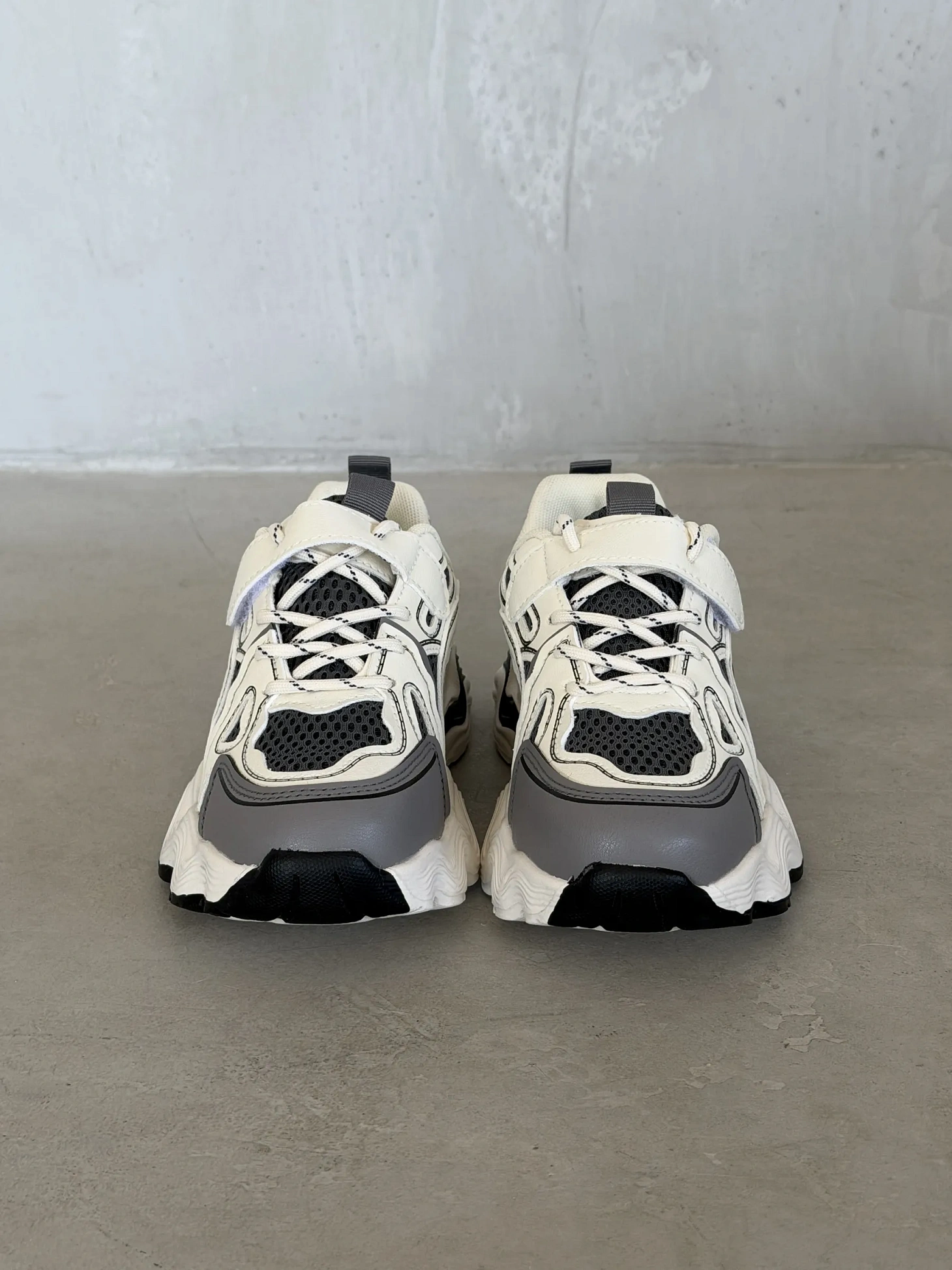 Демисезонные кроссовки детские на платформе