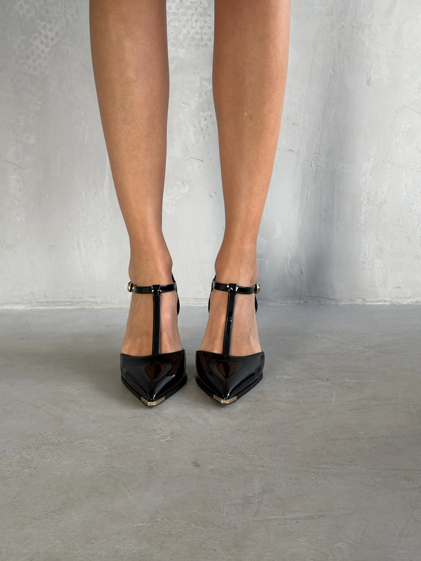 Туфли женские на каблуке с открытой пяткой вечерние