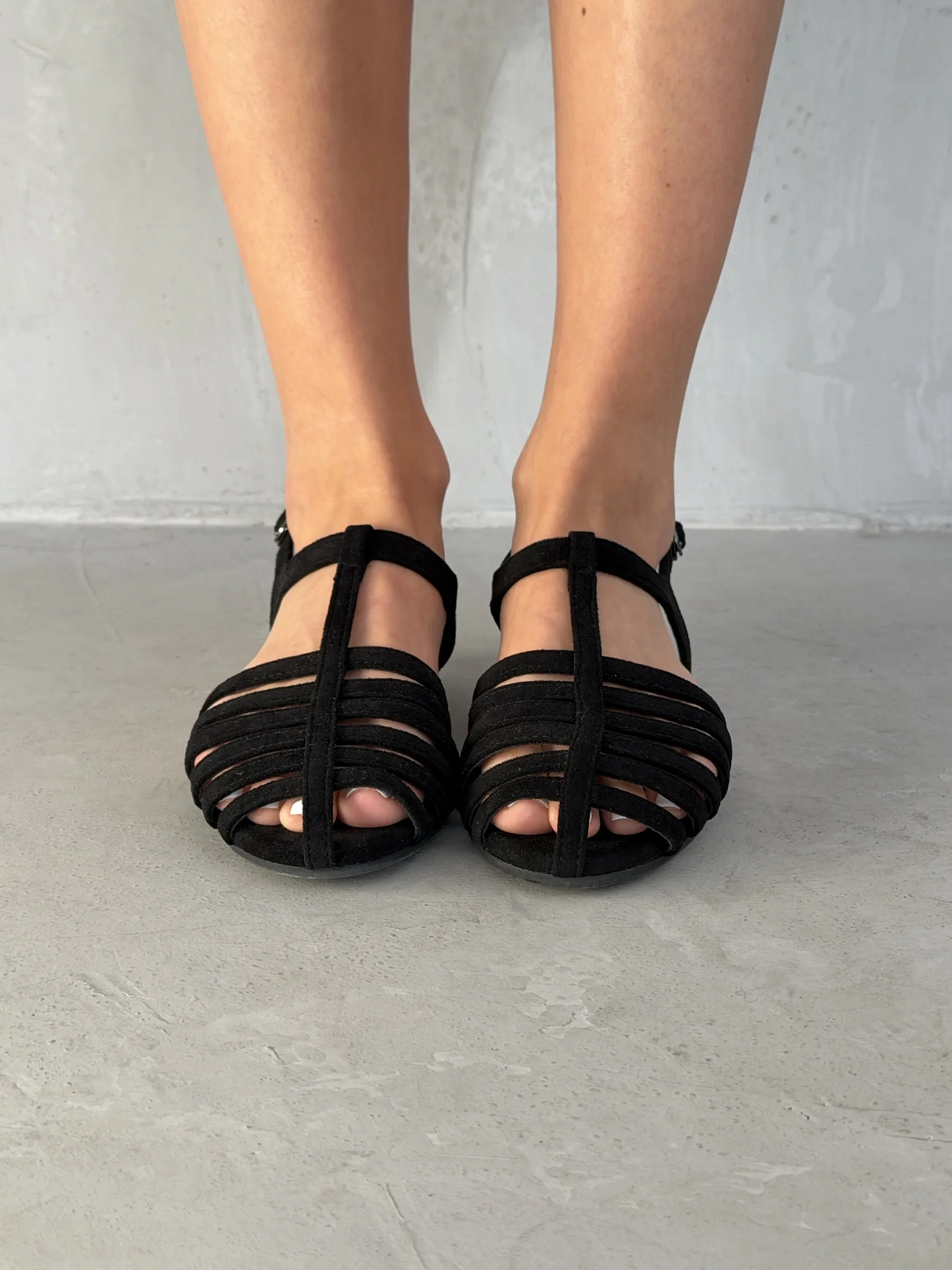 Летние босоножки женские с закрытым носом