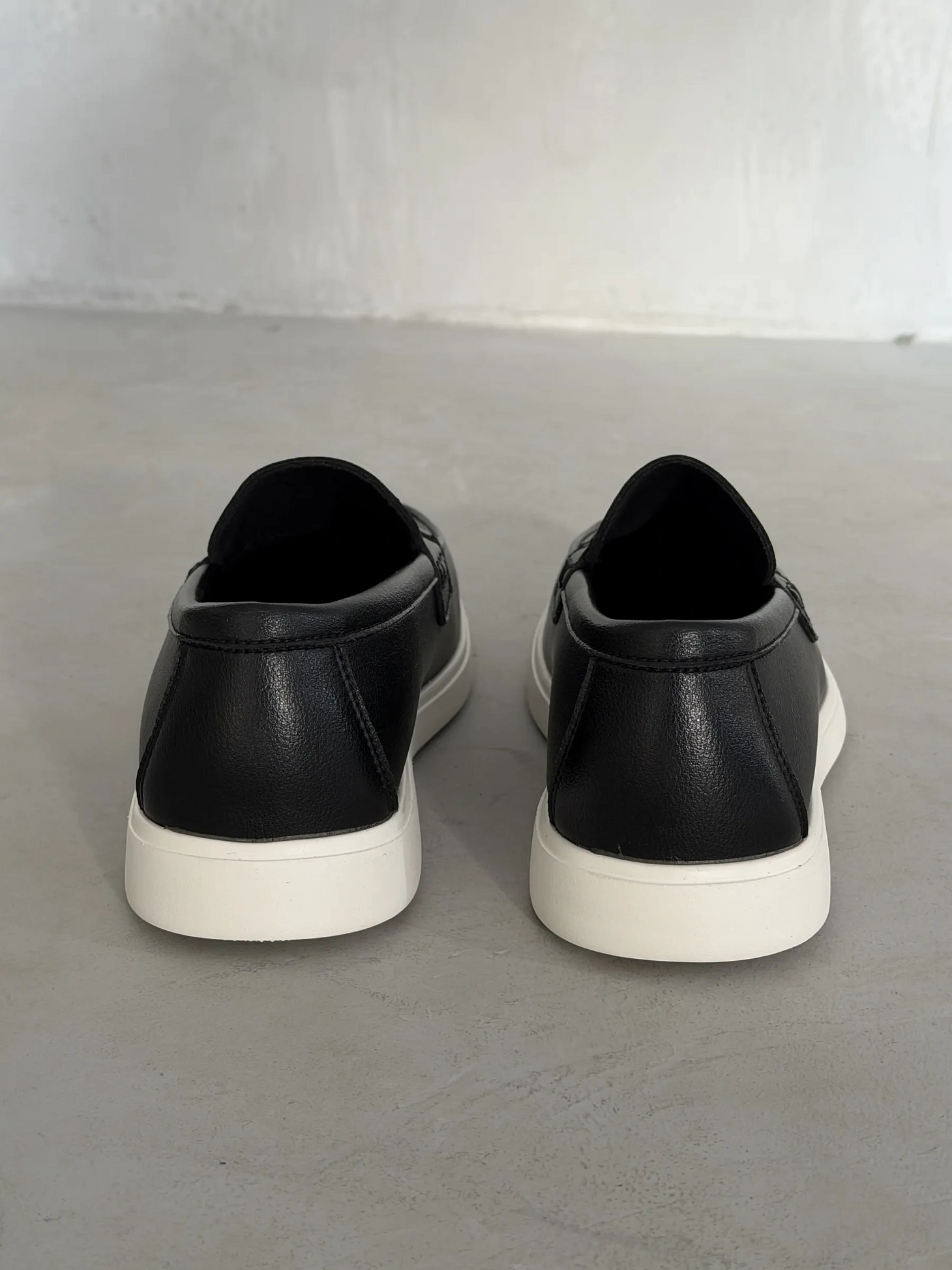 Кожаные лоферы мужские классические на платформе