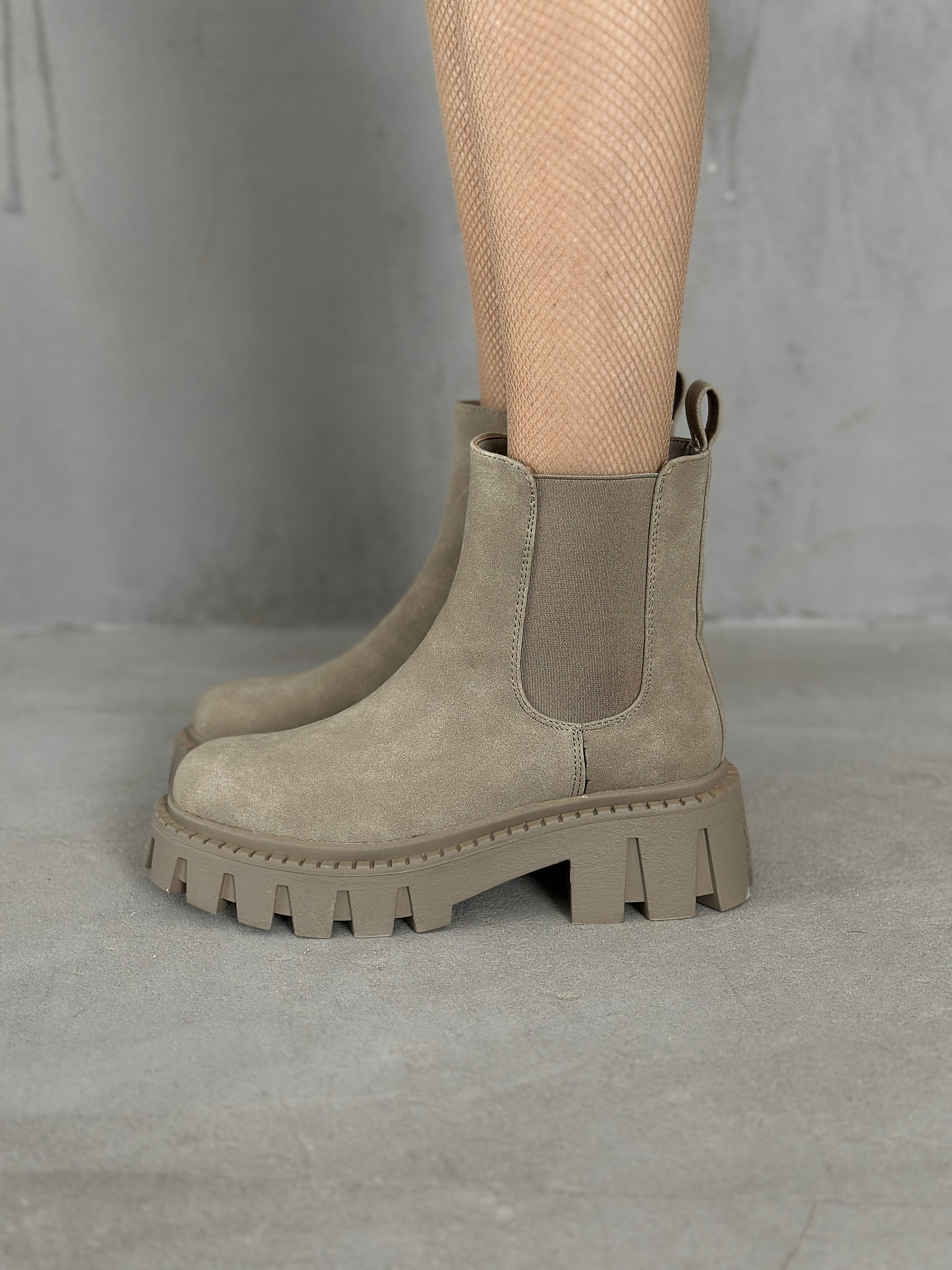 Ботинки женские экозамша 