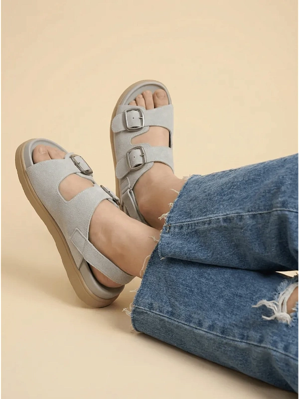 Летние босоножки на платформе