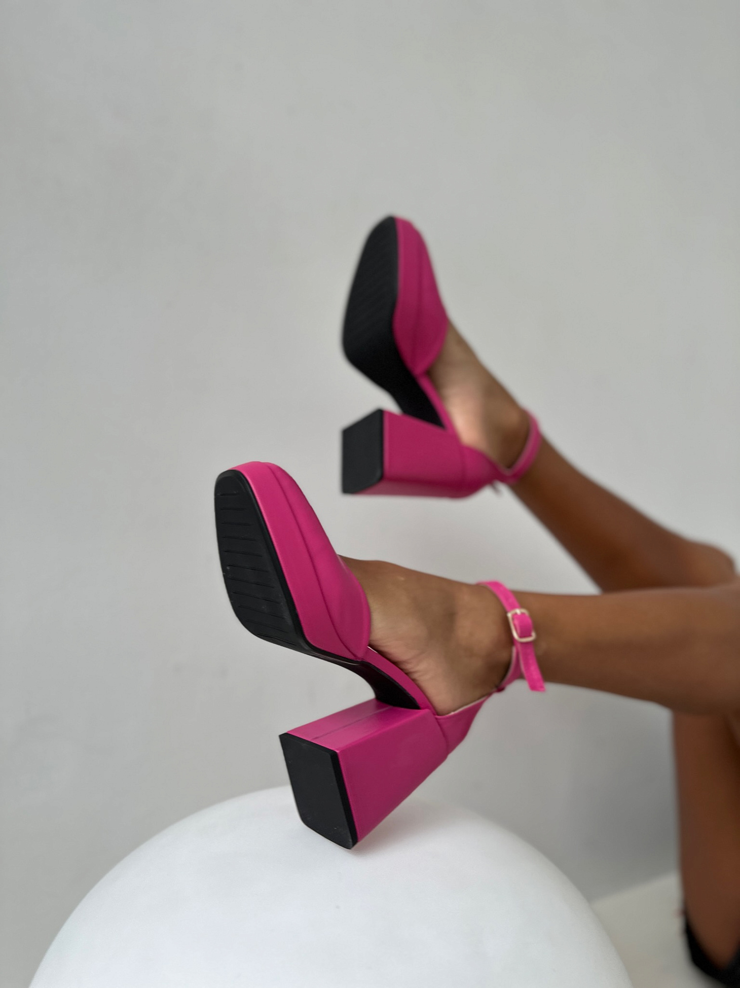 Босоножки женские кожа