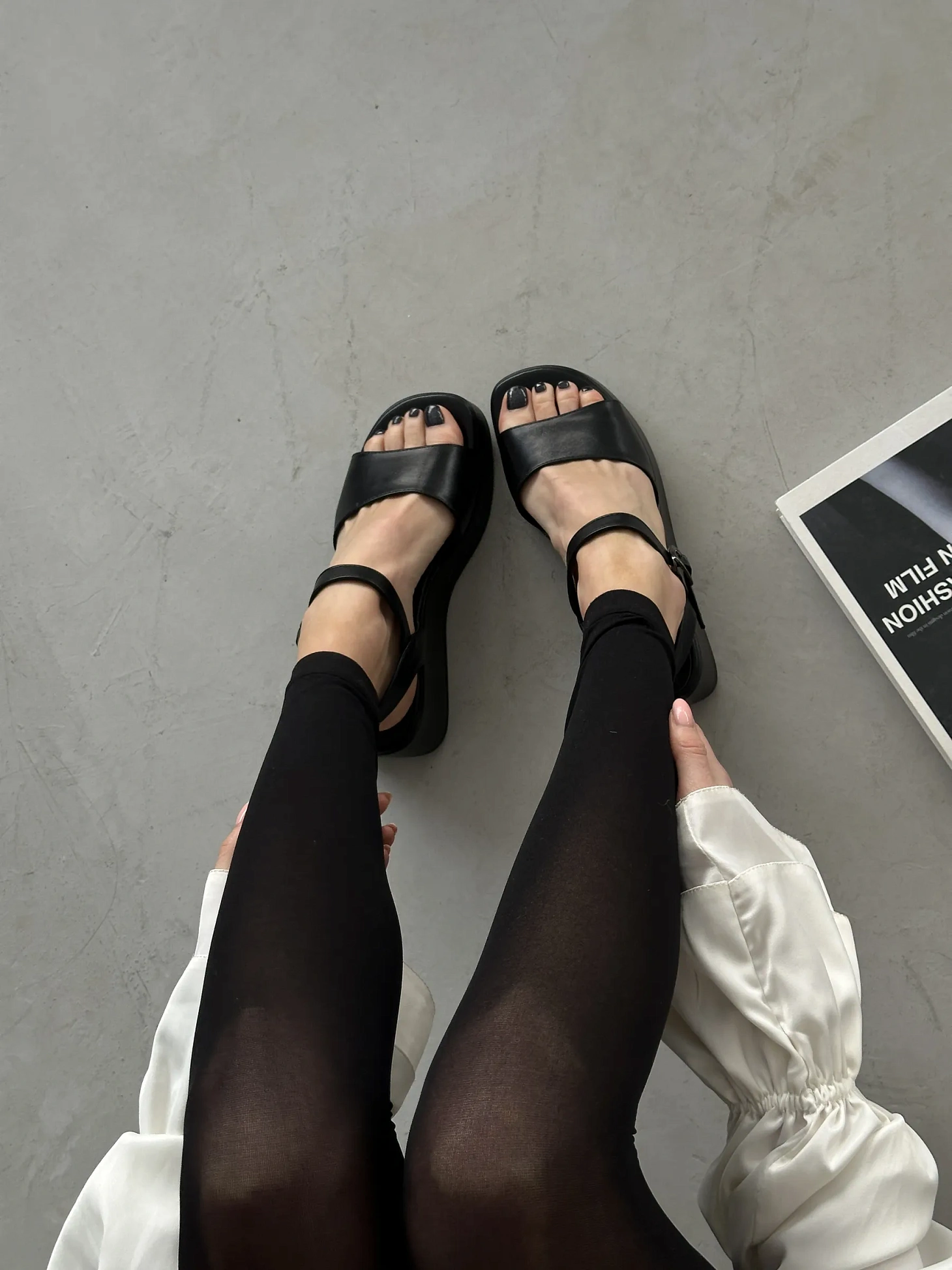 Летние босоножки на платформе танкетка