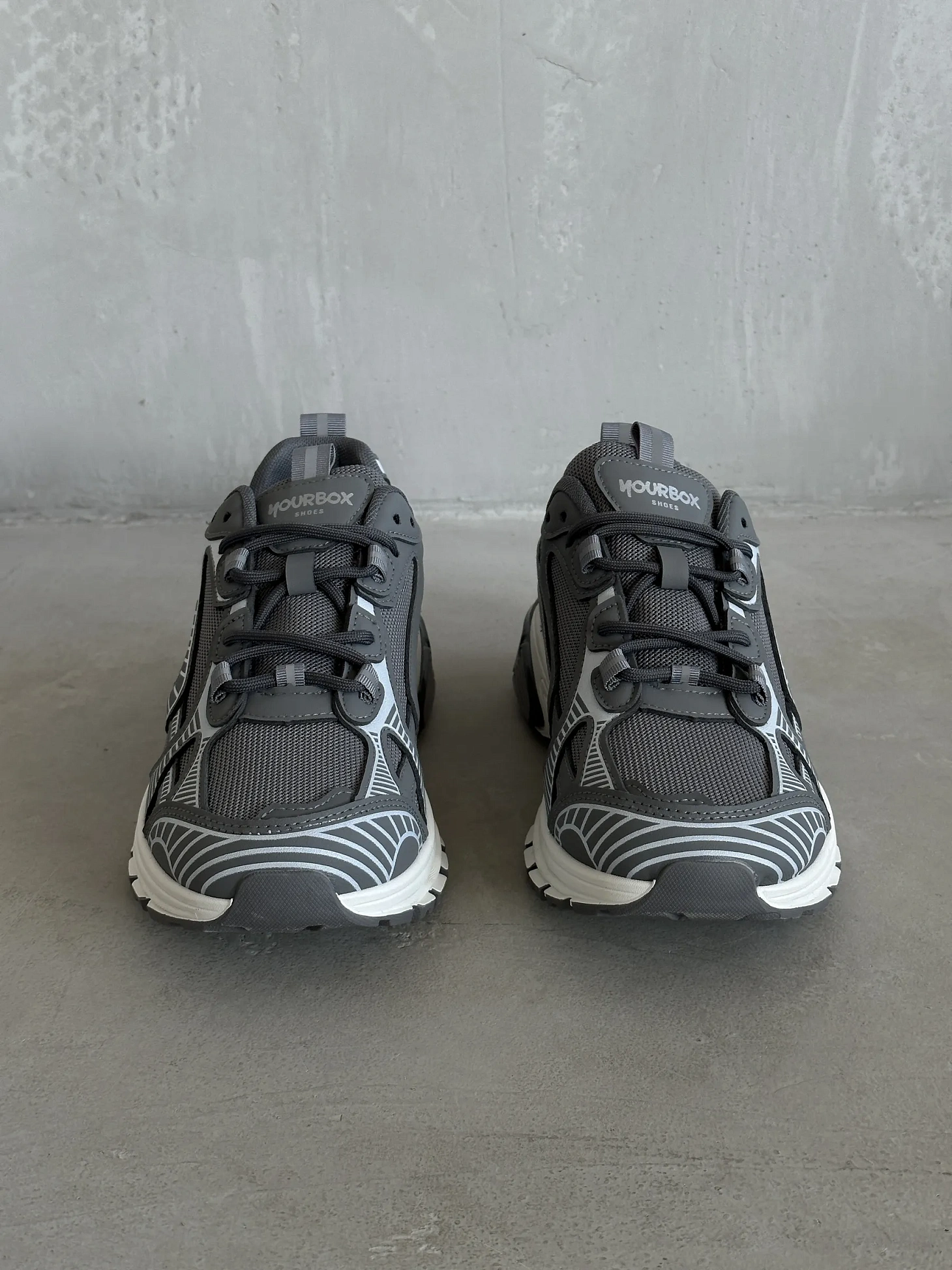 Демисезонные кроссовки мужские спортивные