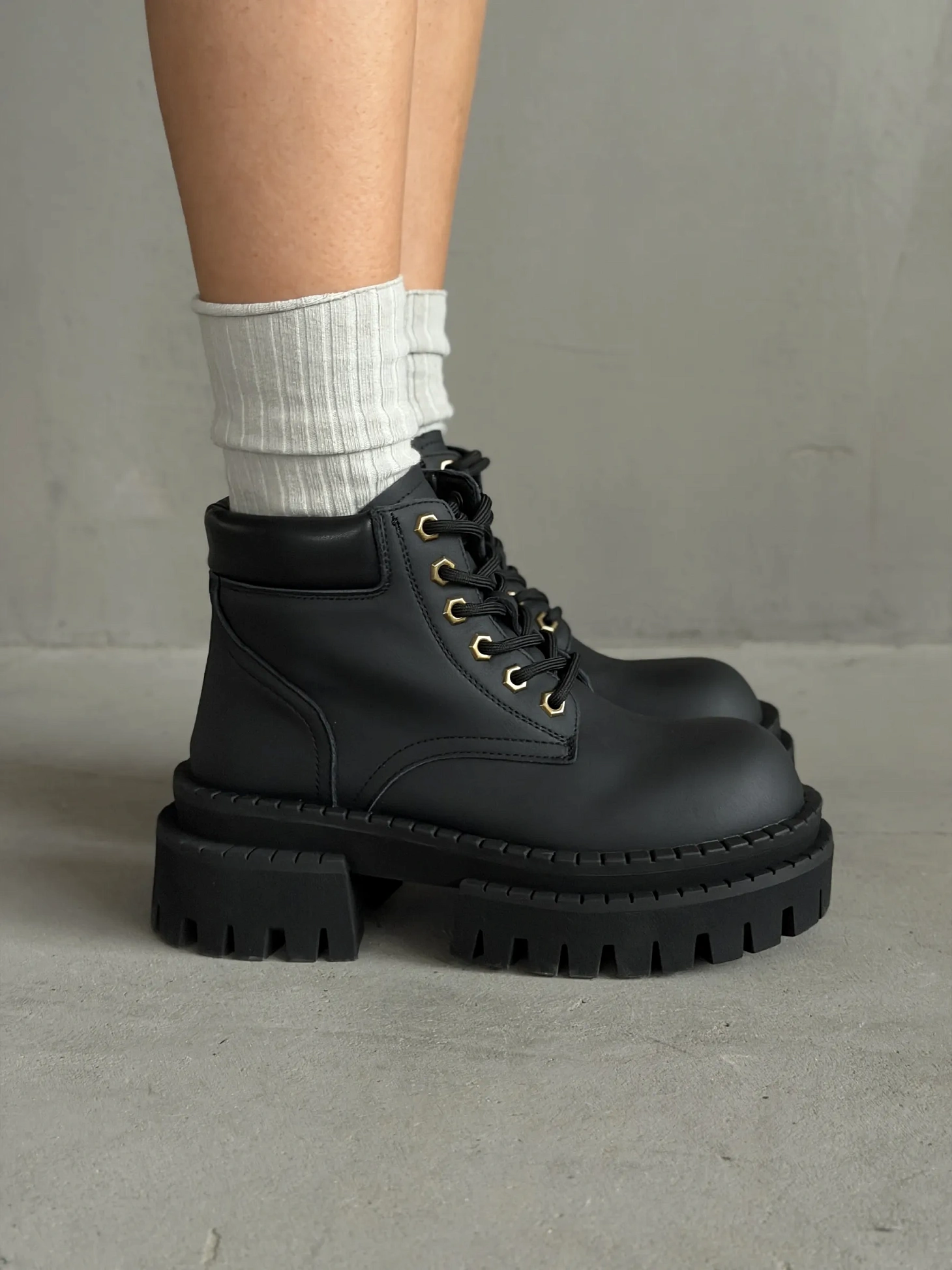 Ботинки женские натуральная замша