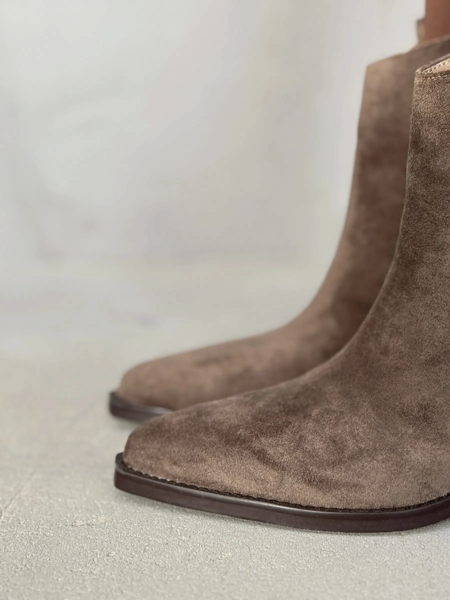 Казаки женские экозамша