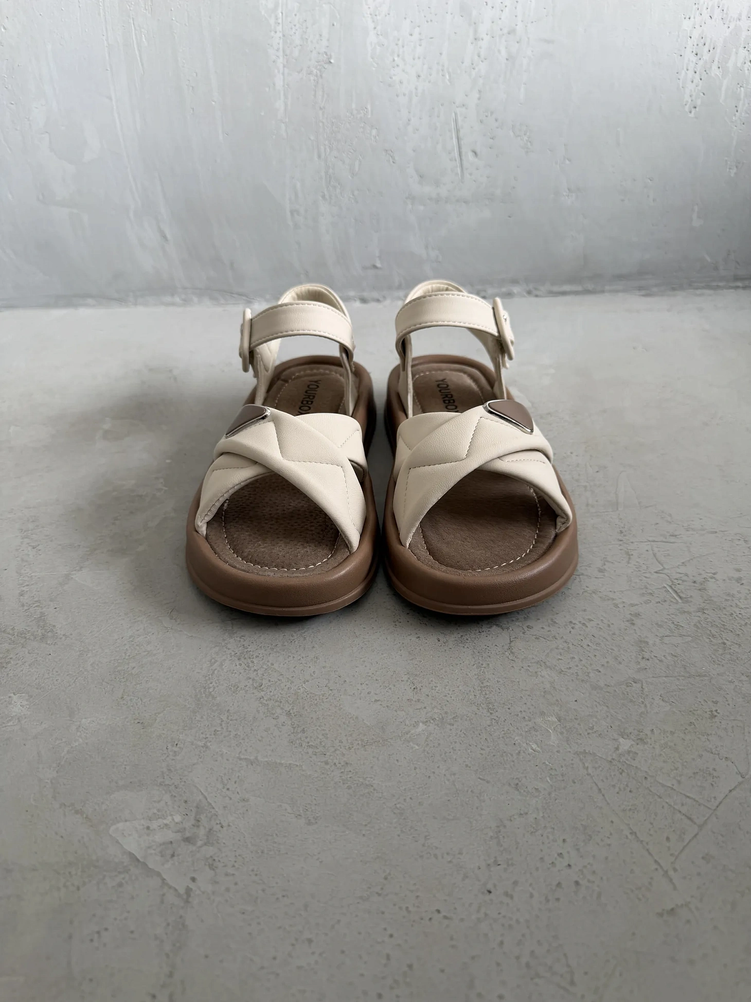 Летние босоножки на платформе