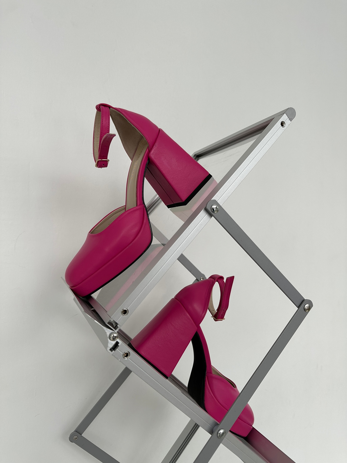 Босоножки женские кожа