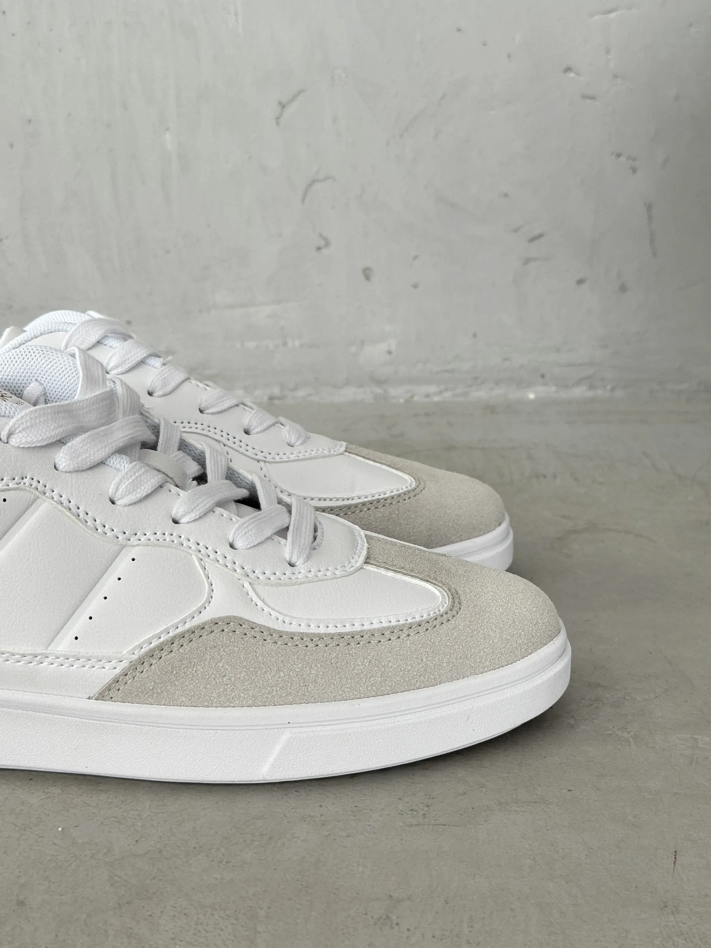 Демисезонные кроссовки мужские кеды