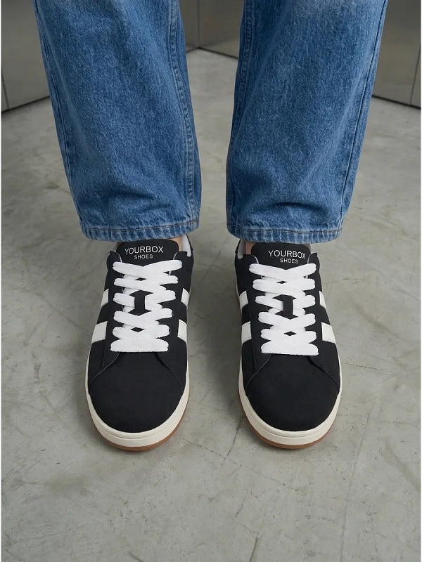 Демисезонные кроссовки спортивные