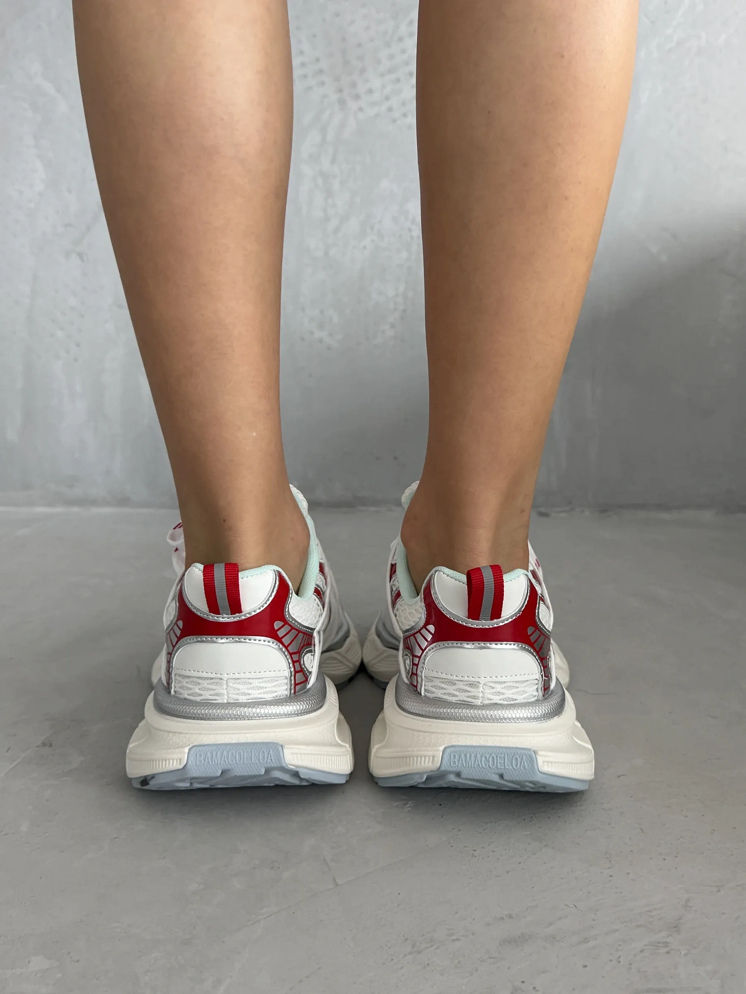 Кроссовки на платформе повседневные