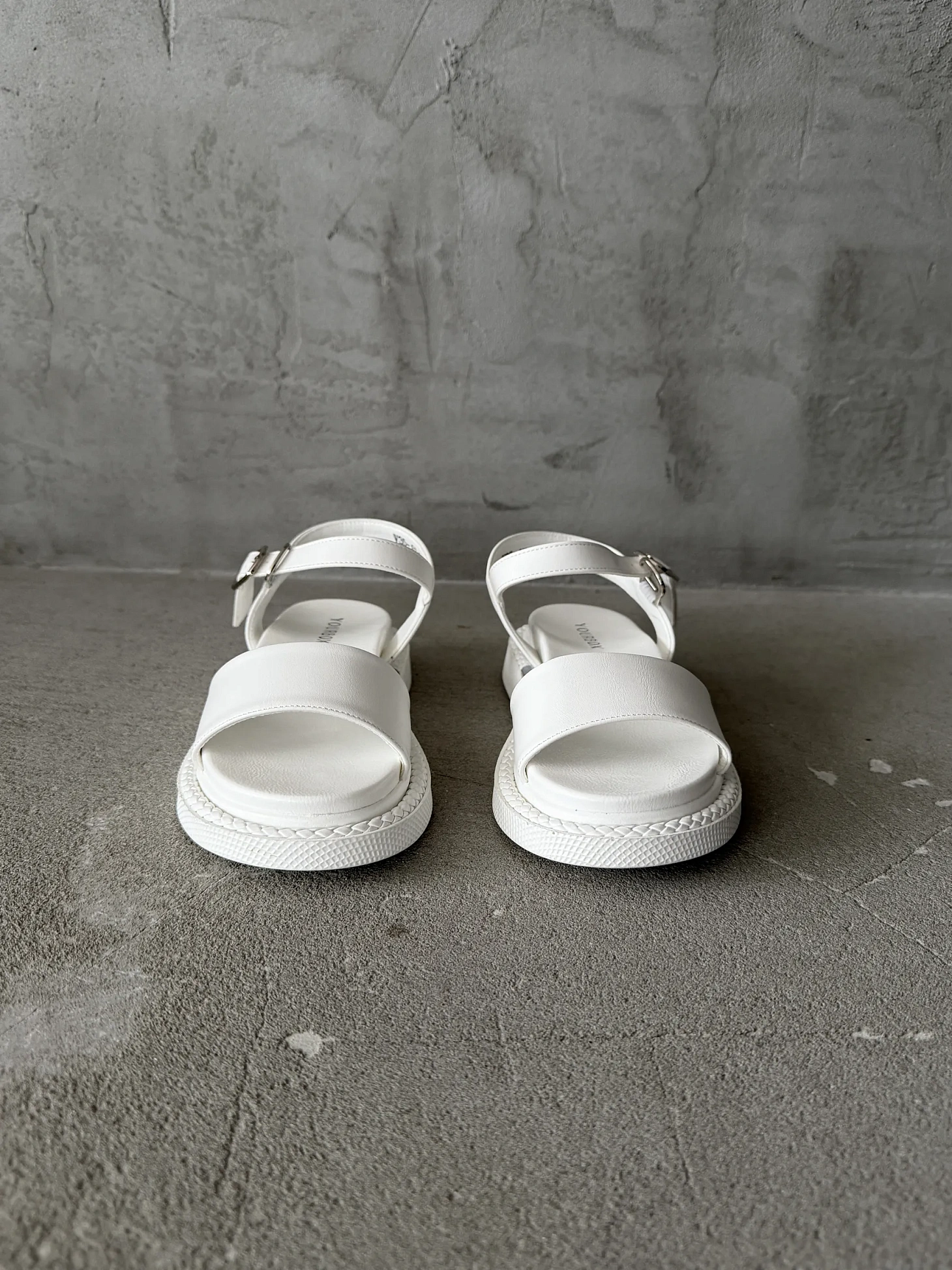 Летние босоножки на платформе