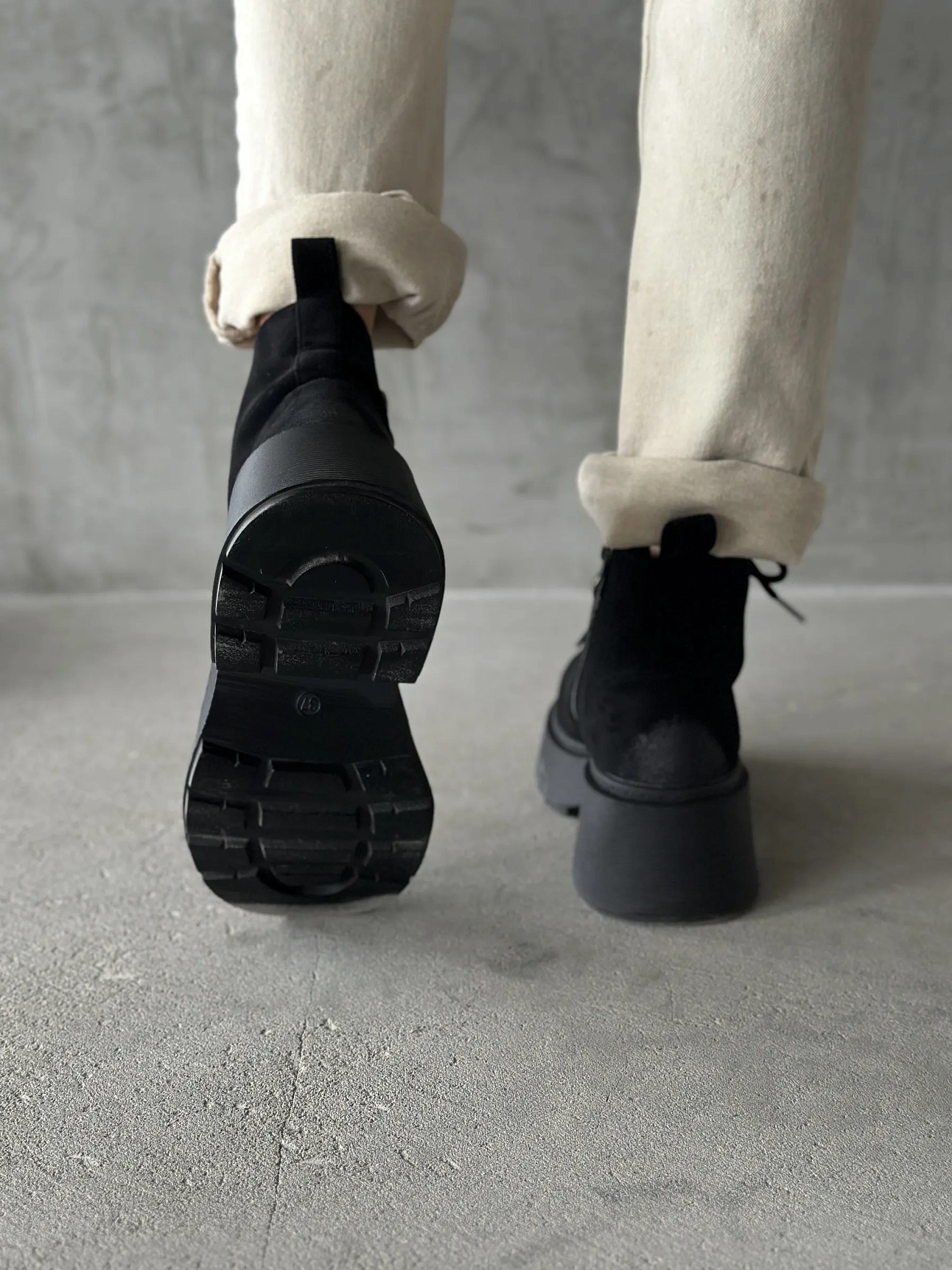 Ботинки женские экозамша шерсть