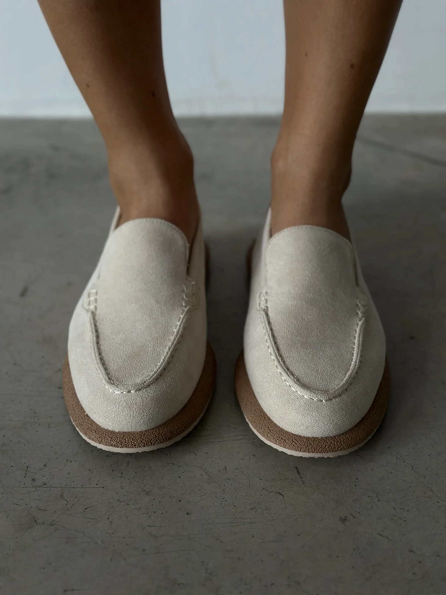 Лоферы женские экозамша