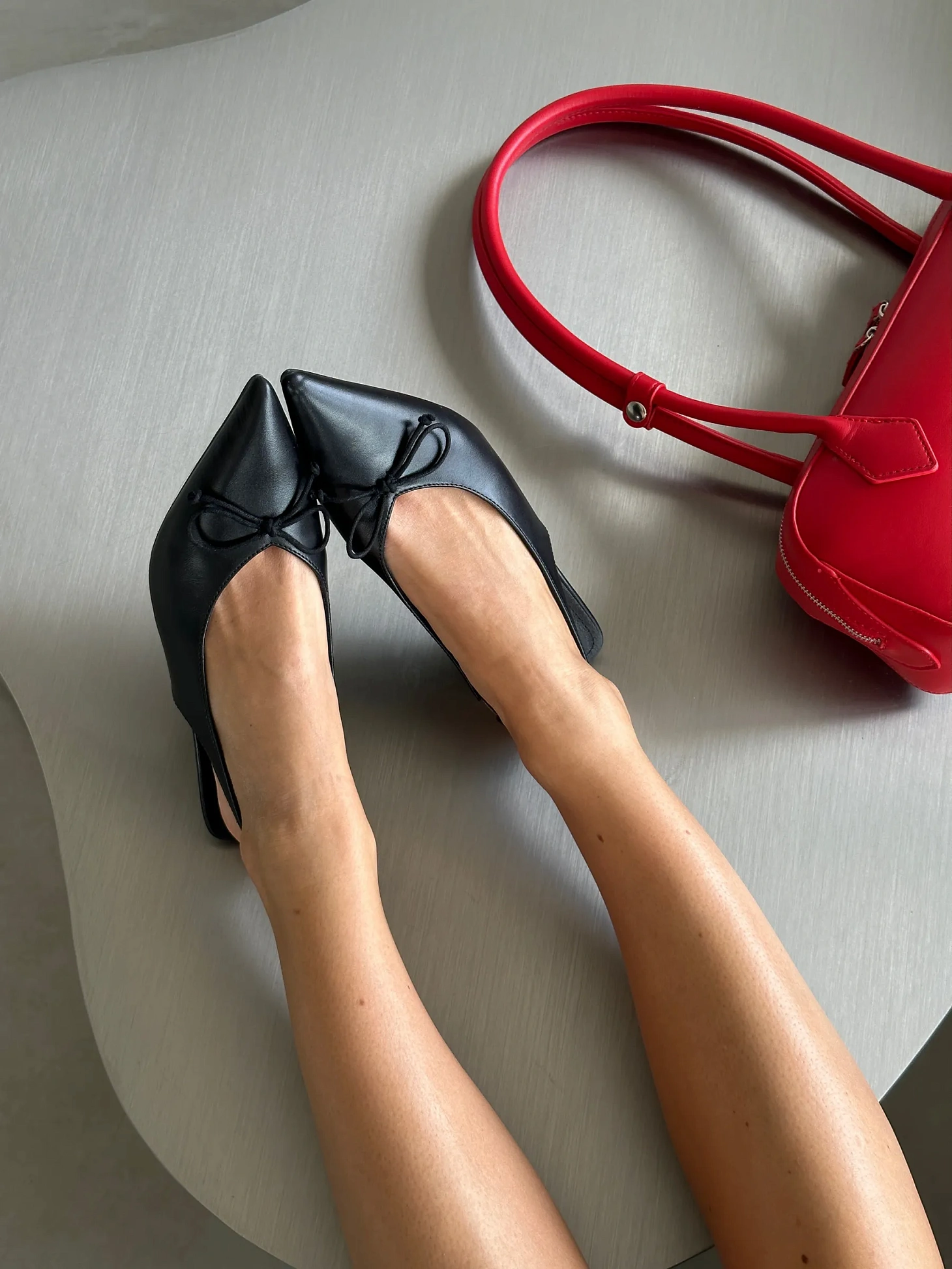 Туфли на каблуке с открытой пяткой лодочки