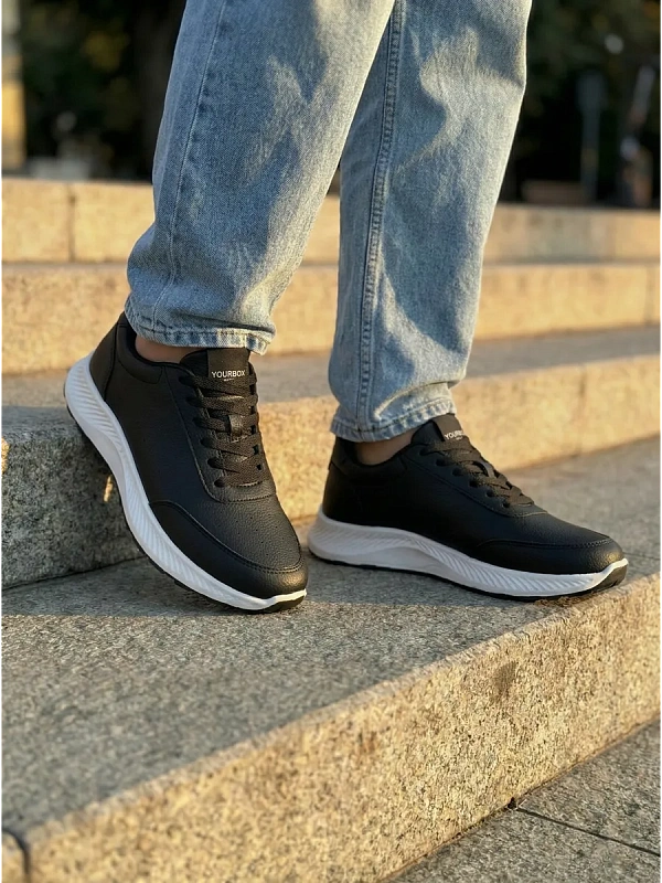 Демисезонные кроссовки мужские спортивные