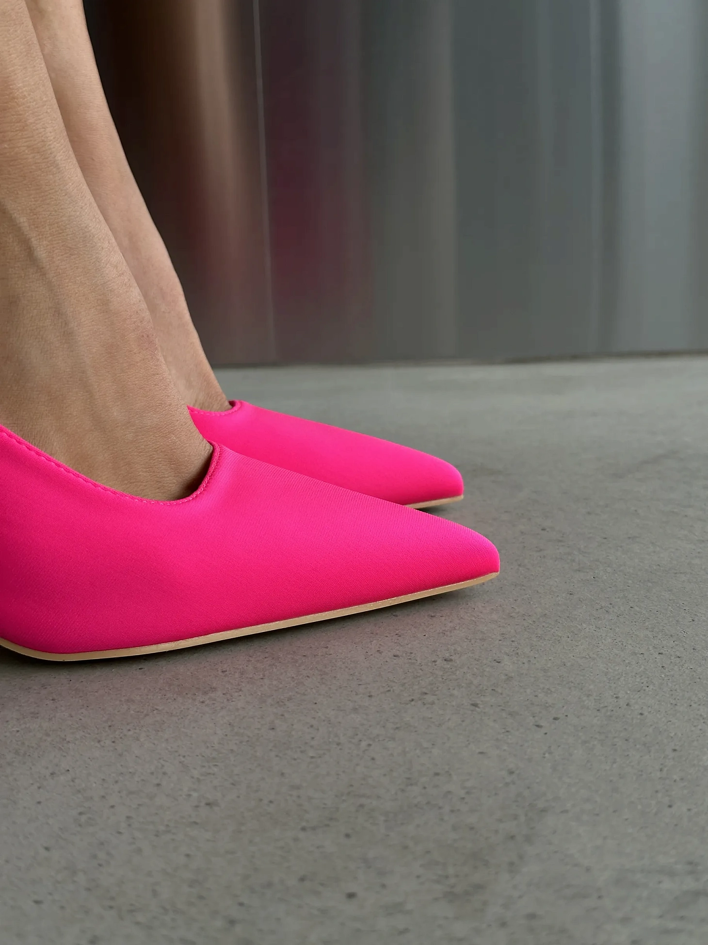 Туфли на каблуке с открытой пяткой лодочки