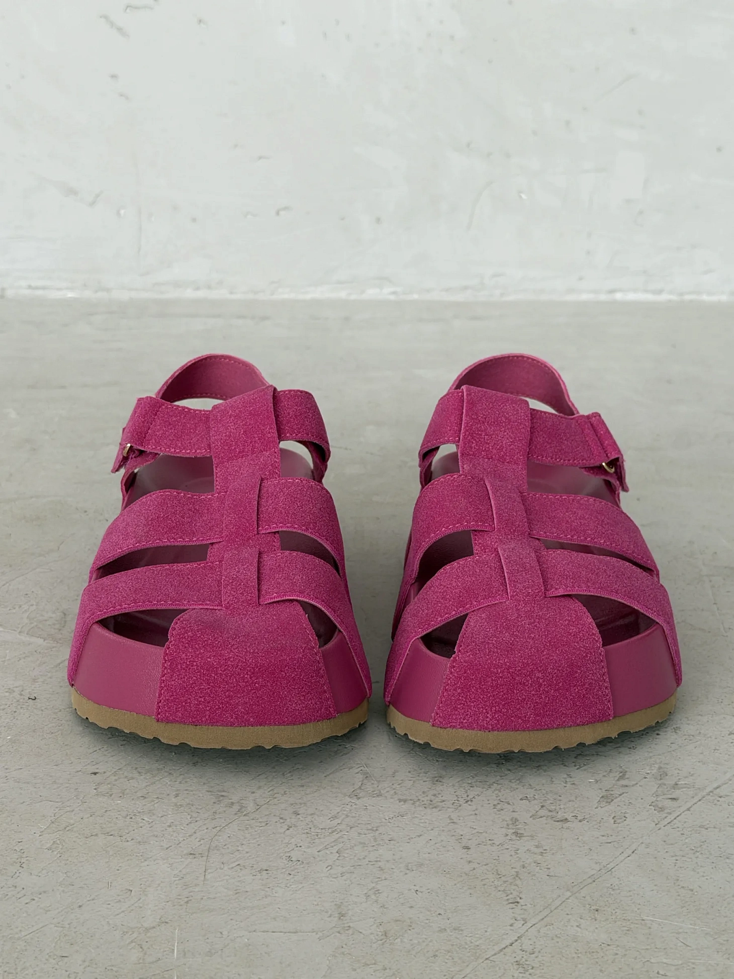 Летние босоножки на платформе