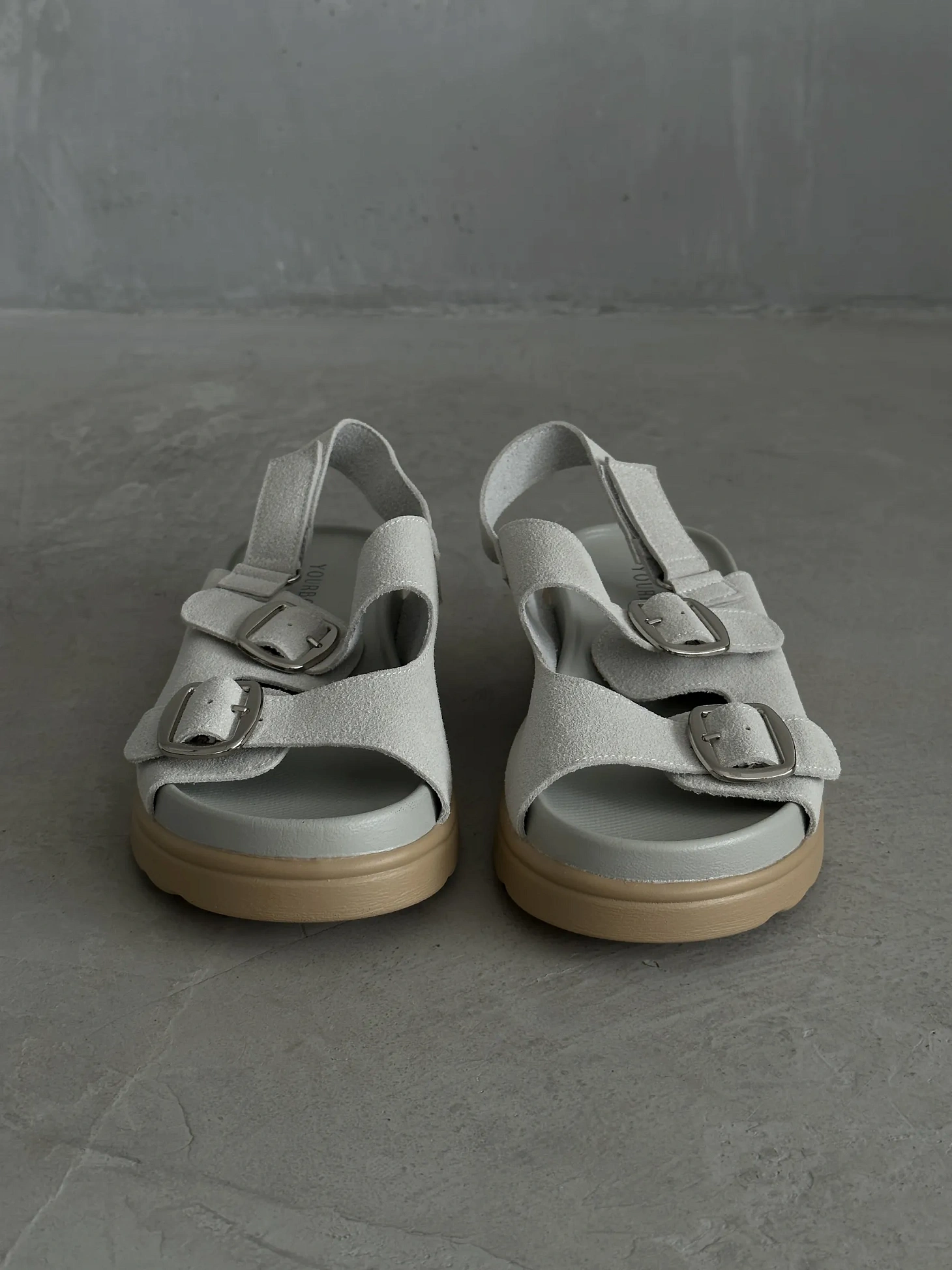 Летние босоножки на платформе