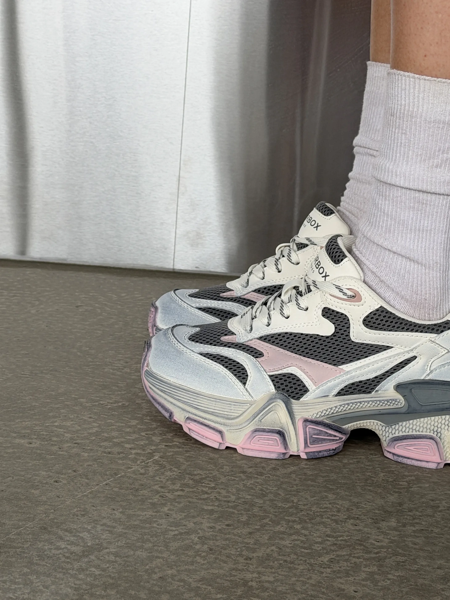 Кроссовки на платформе спортивные