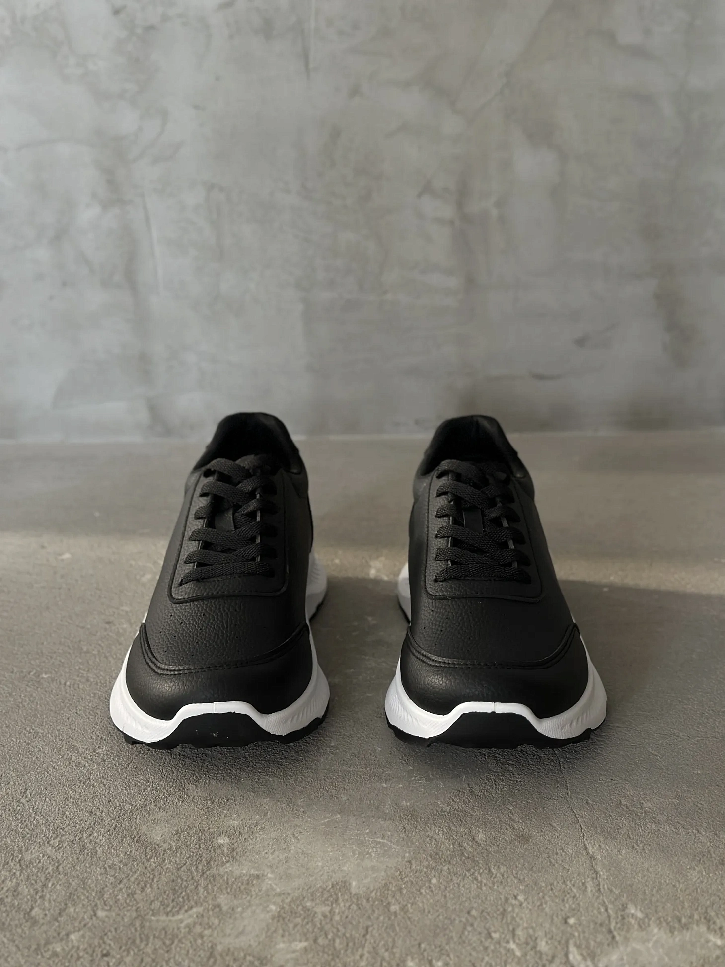 Демисезонные кроссовки мужские спортивные