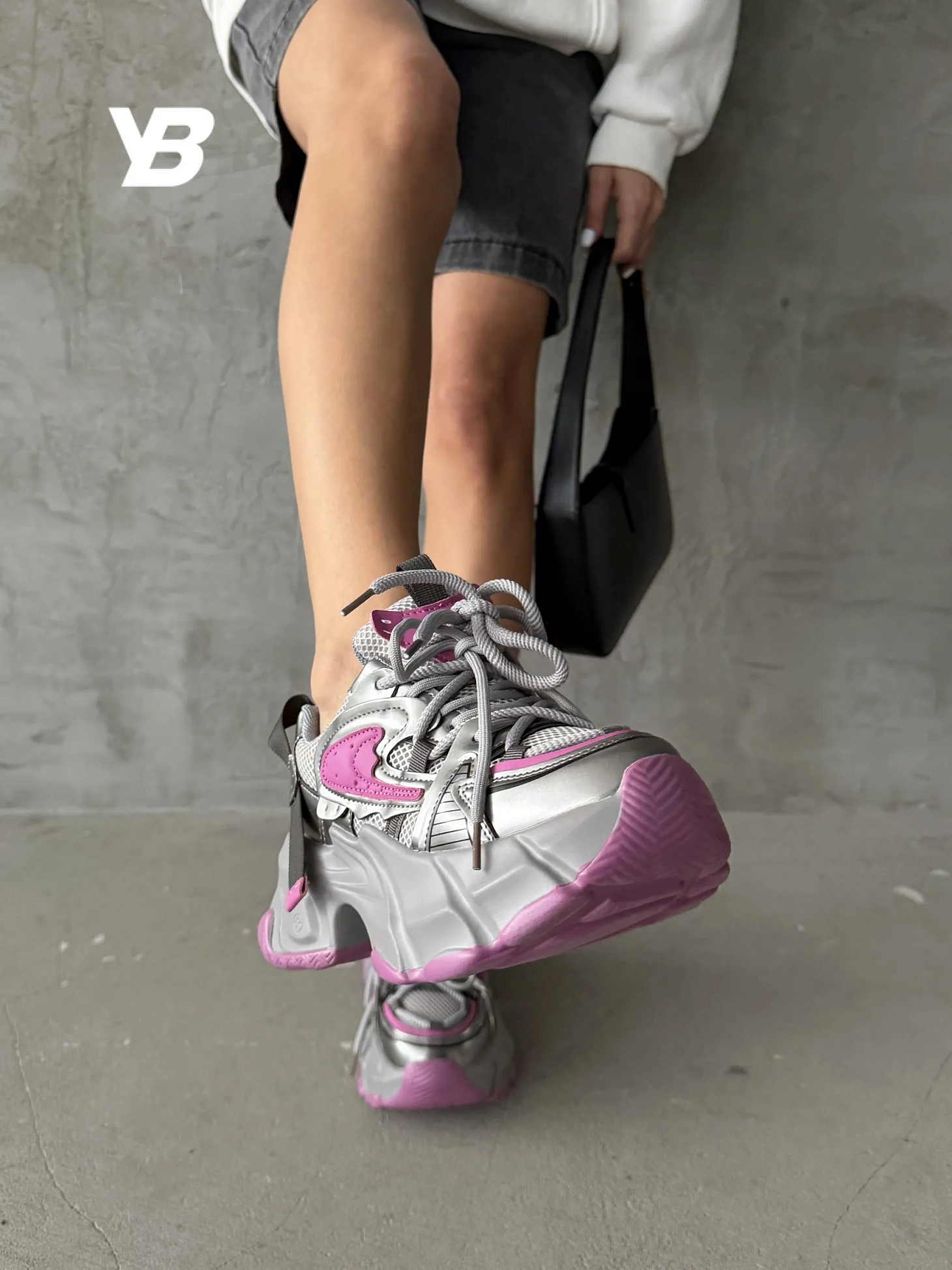 Кроссовки женские экокожа