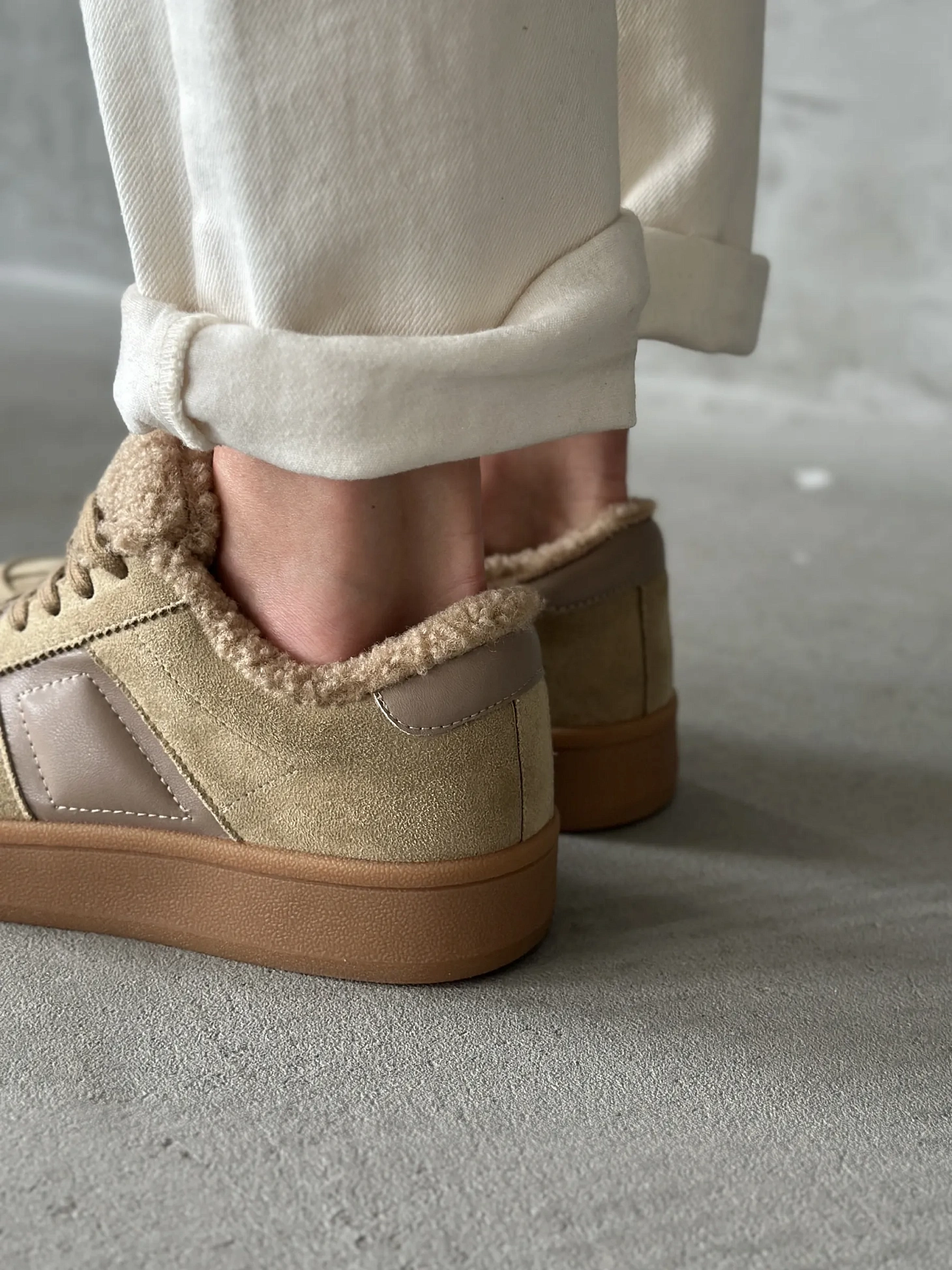 Кроссовки зимние с мехом на платформе