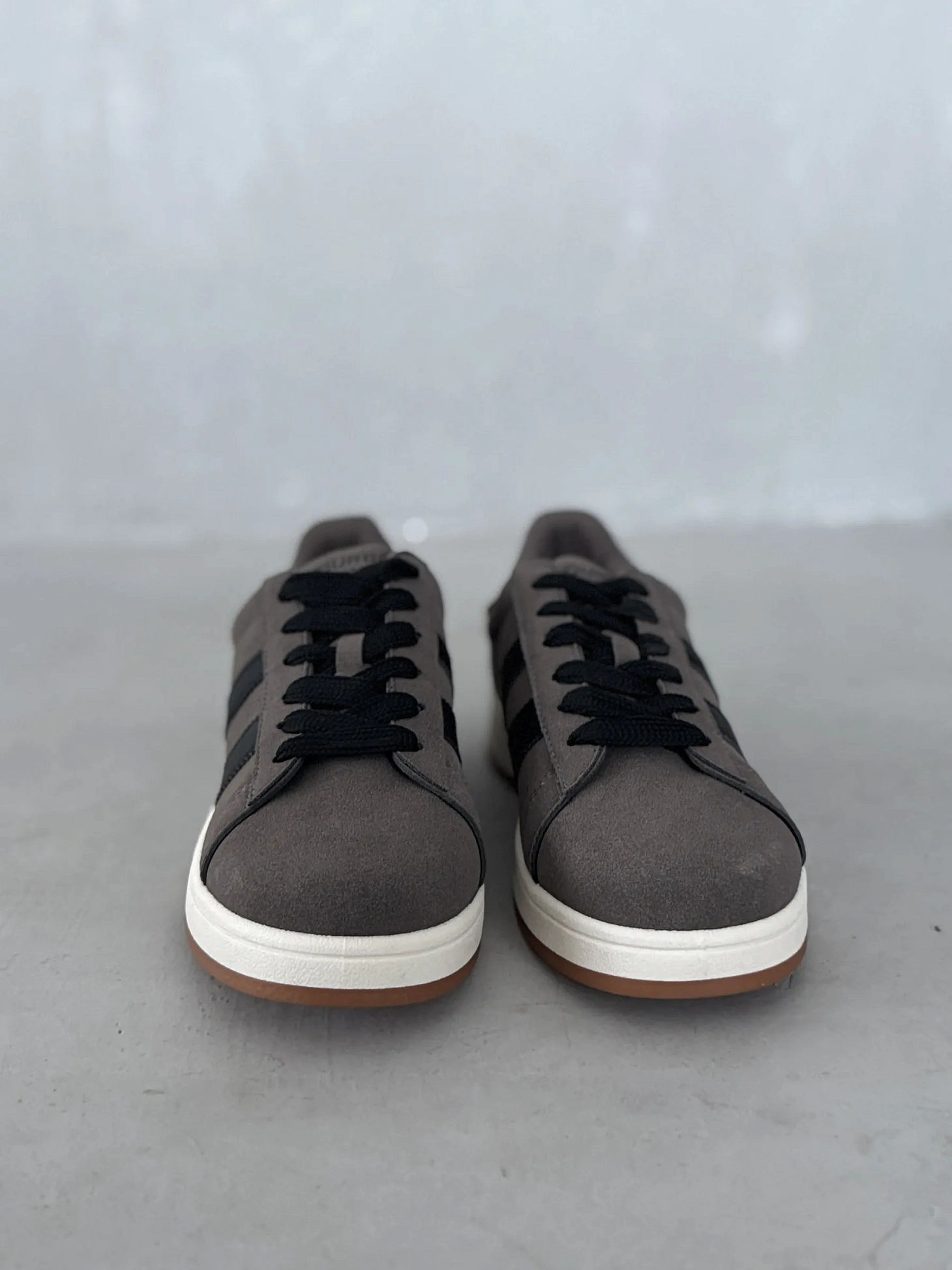 Демисезонные кроссовки спортивные