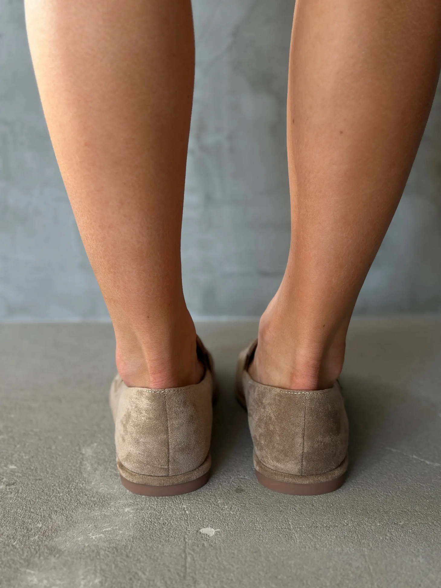 Лоферы женские бежевые летние