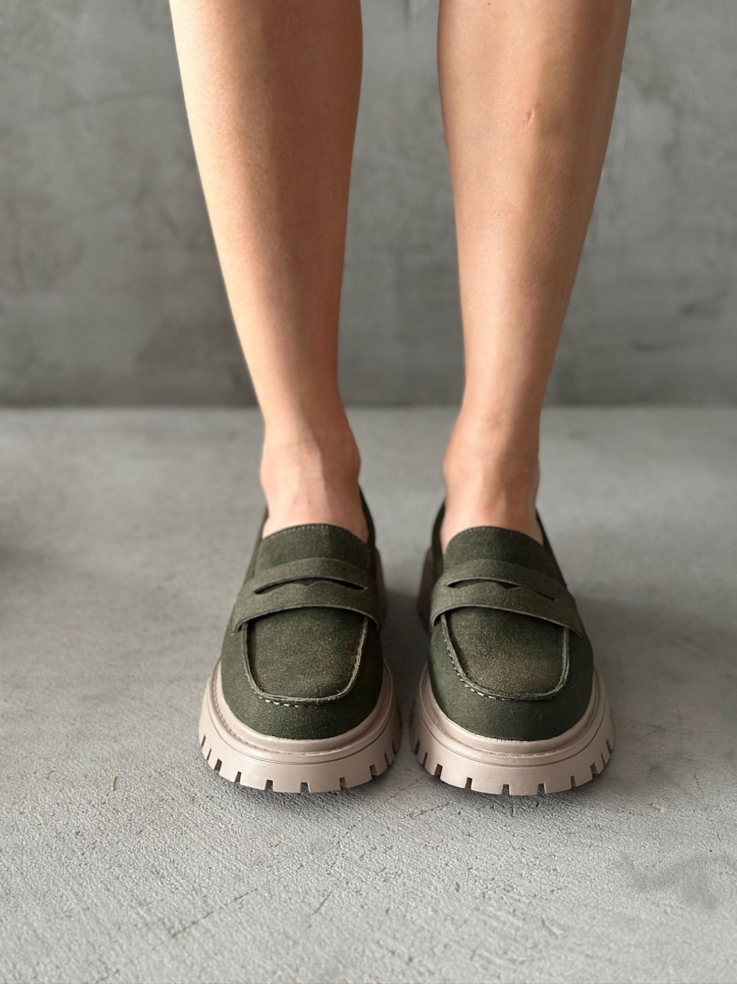 Лоферы женские экозамша