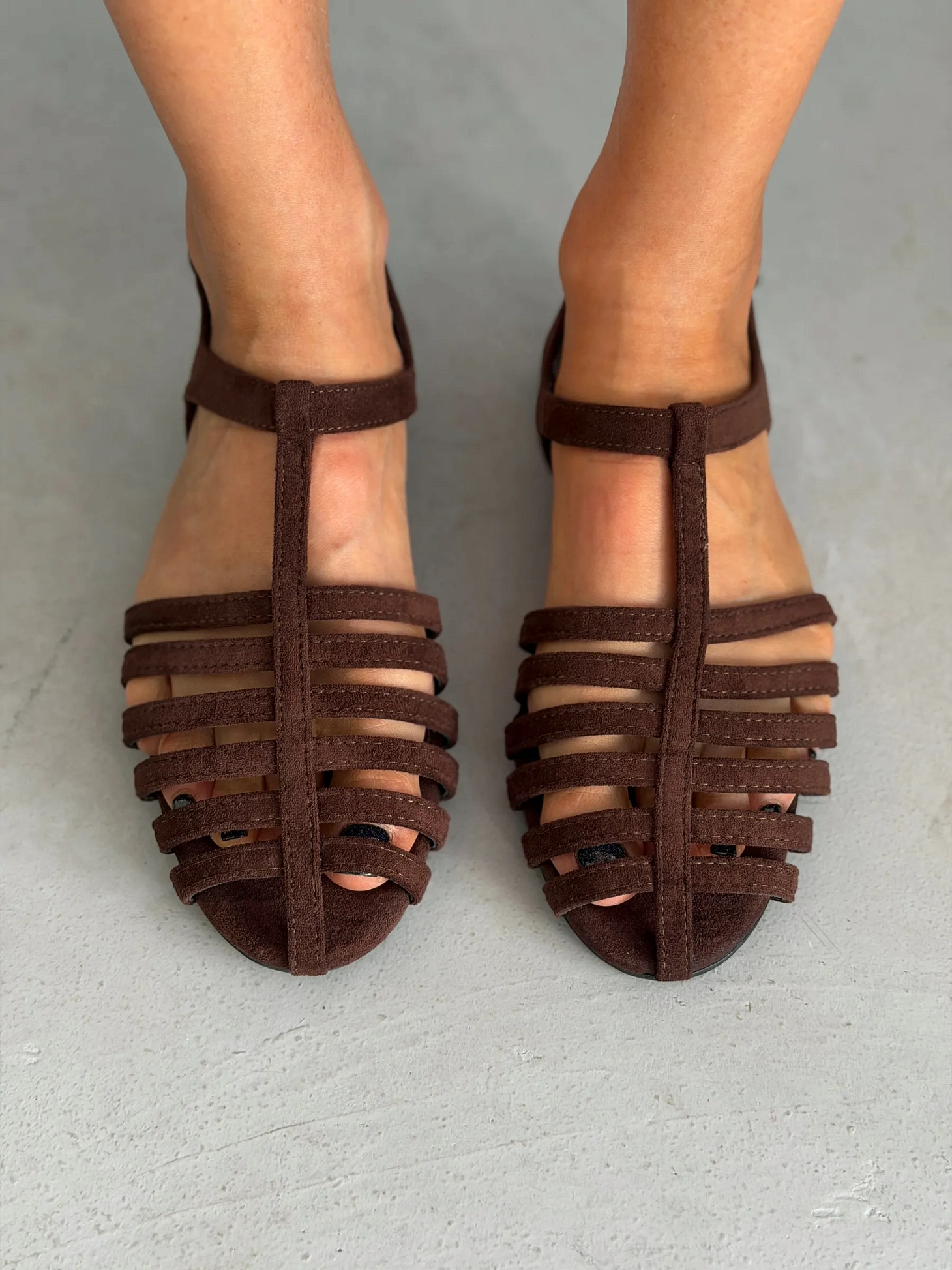 Летние босоножки женские с закрытым носом