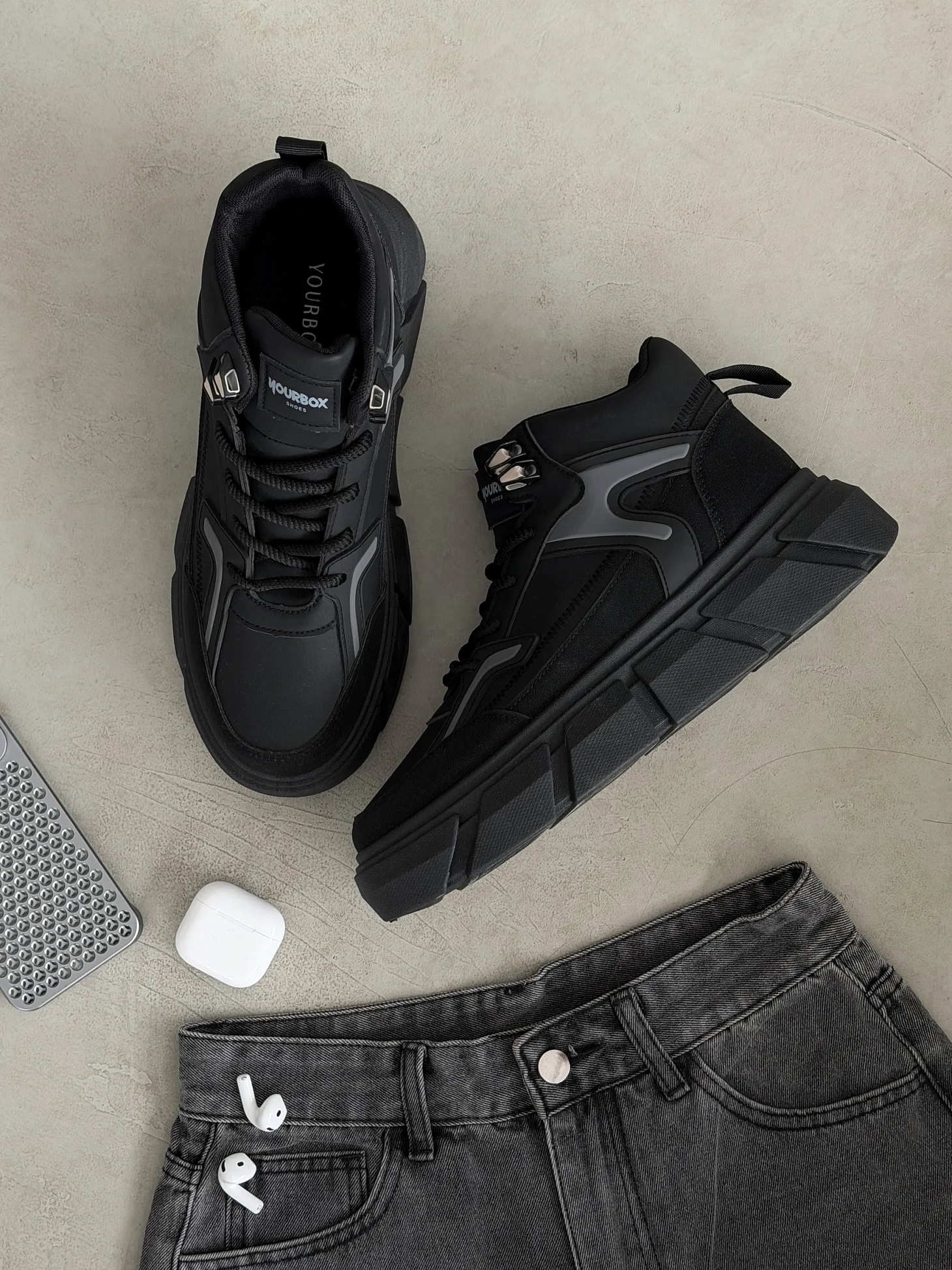 Демисезонные кроссовки высокие кеды