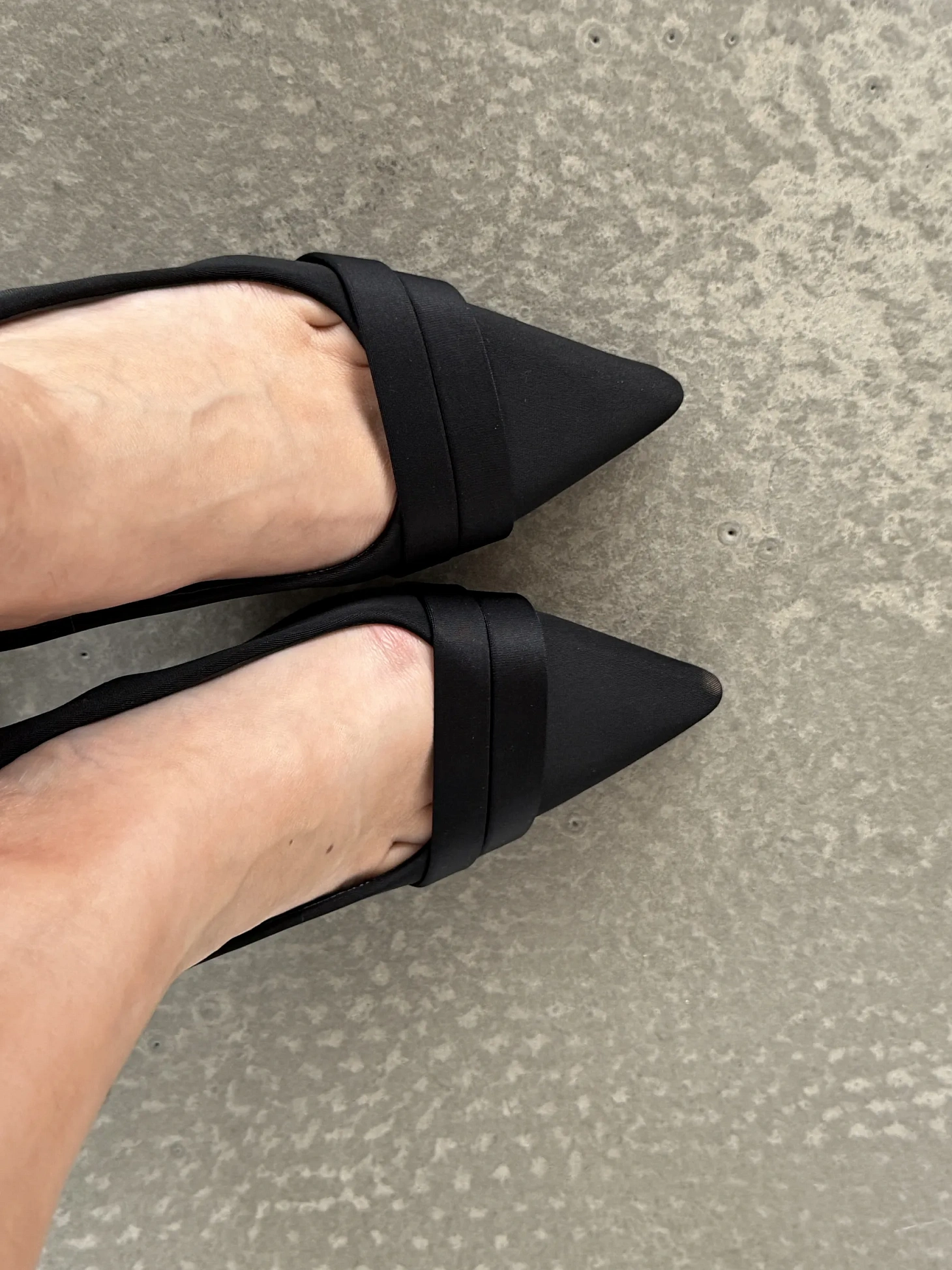 Туфли на каблуке с открытой пяткой лодочки