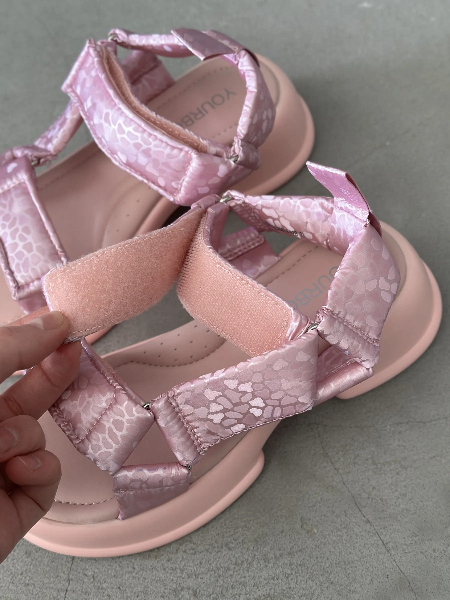 Текстильные босоножки летние