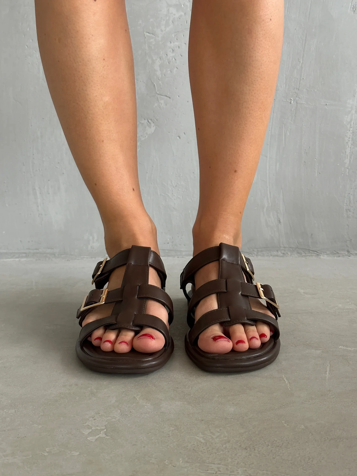 Летние босоножки женские на плоской подошве