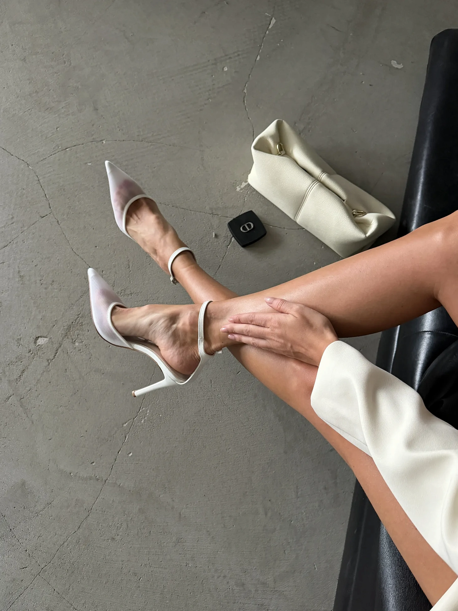 Туфли женские на каблуке с открытой пяткой вечерние