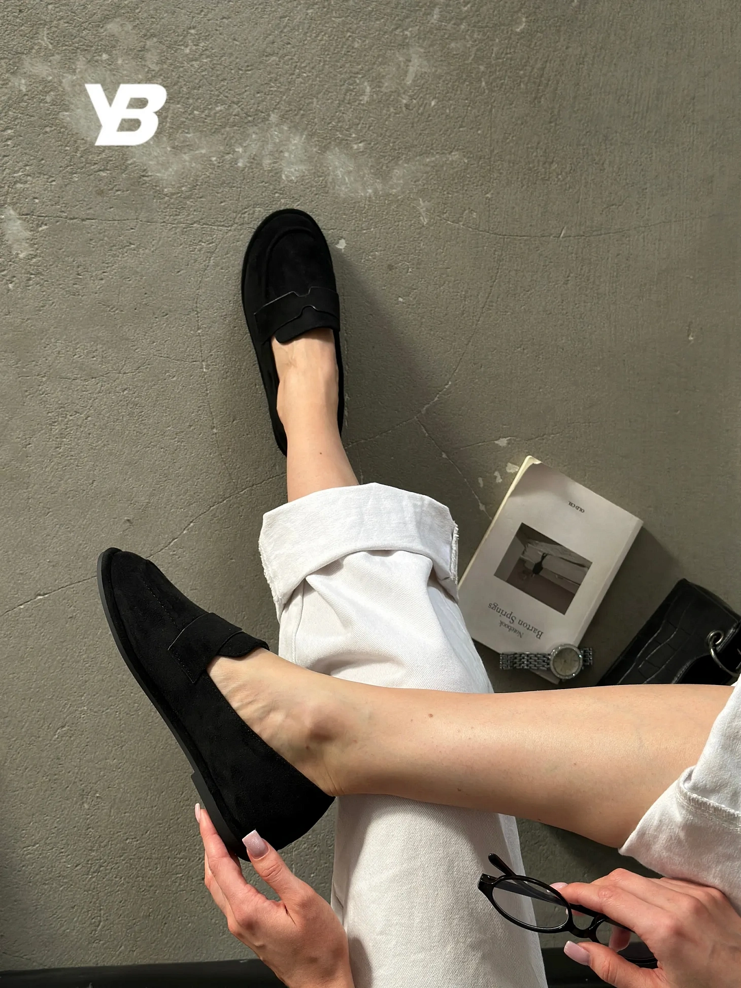 Лоферы женские черные летние