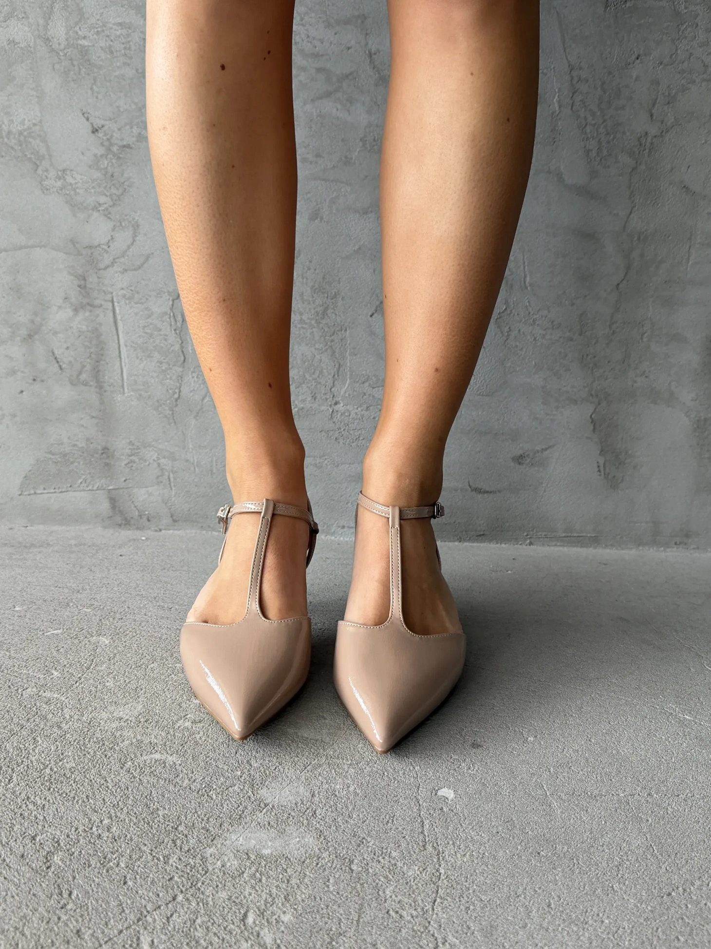 Туфли женские на каблуке с открытой пяткой вечерние