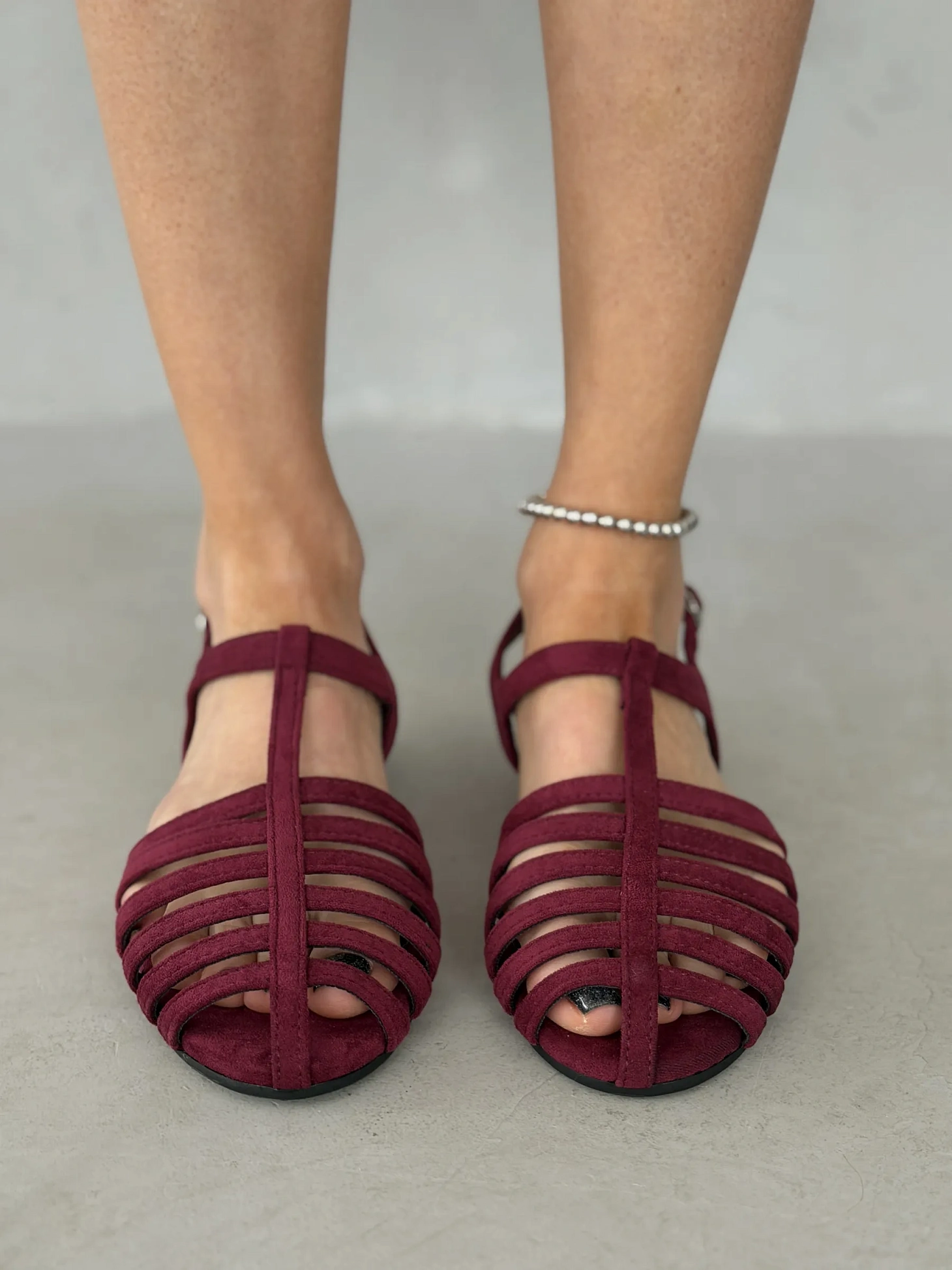 Летние босоножки женские с закрытым носом