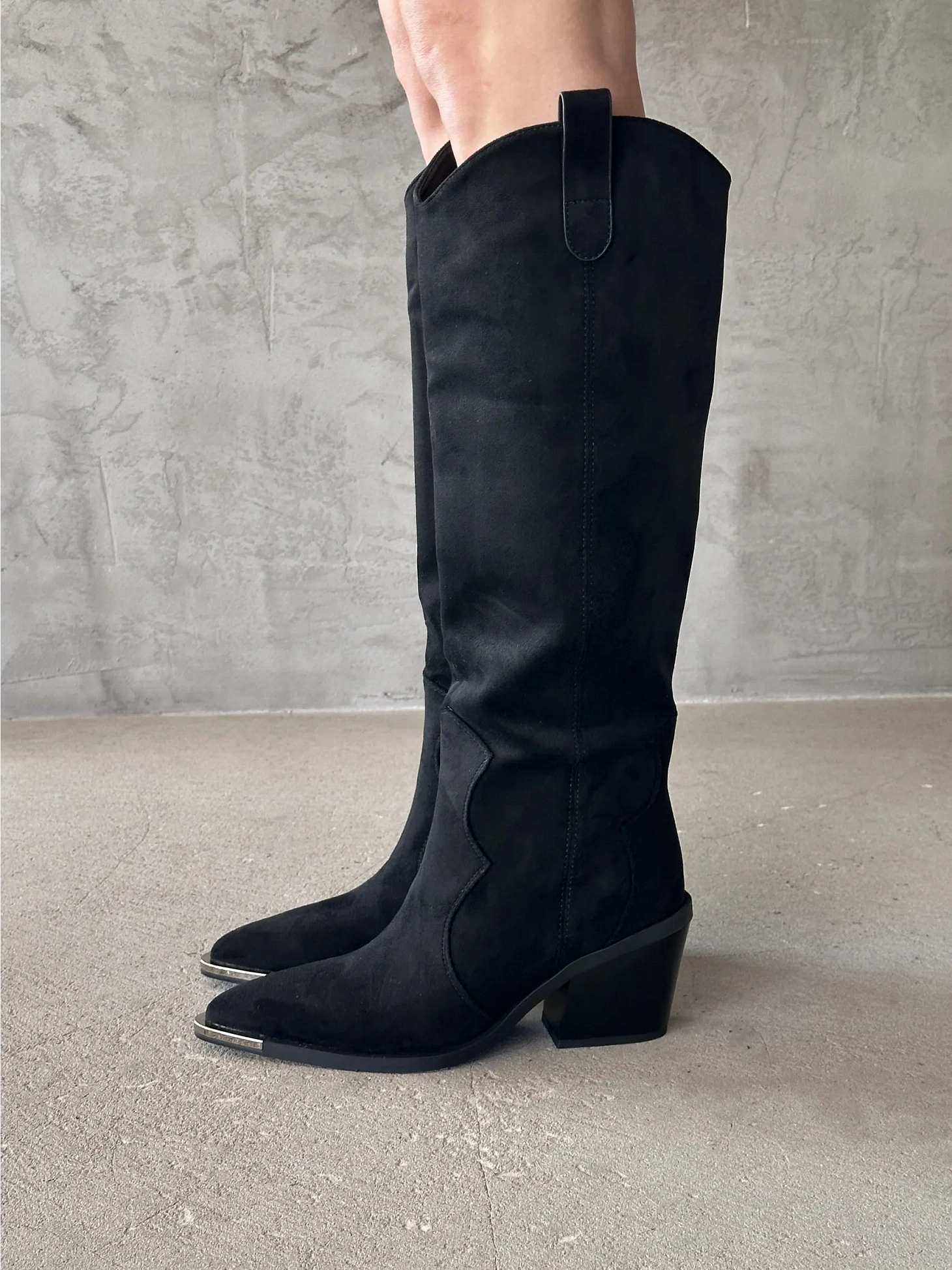 Сапоги казаки женские экозамша