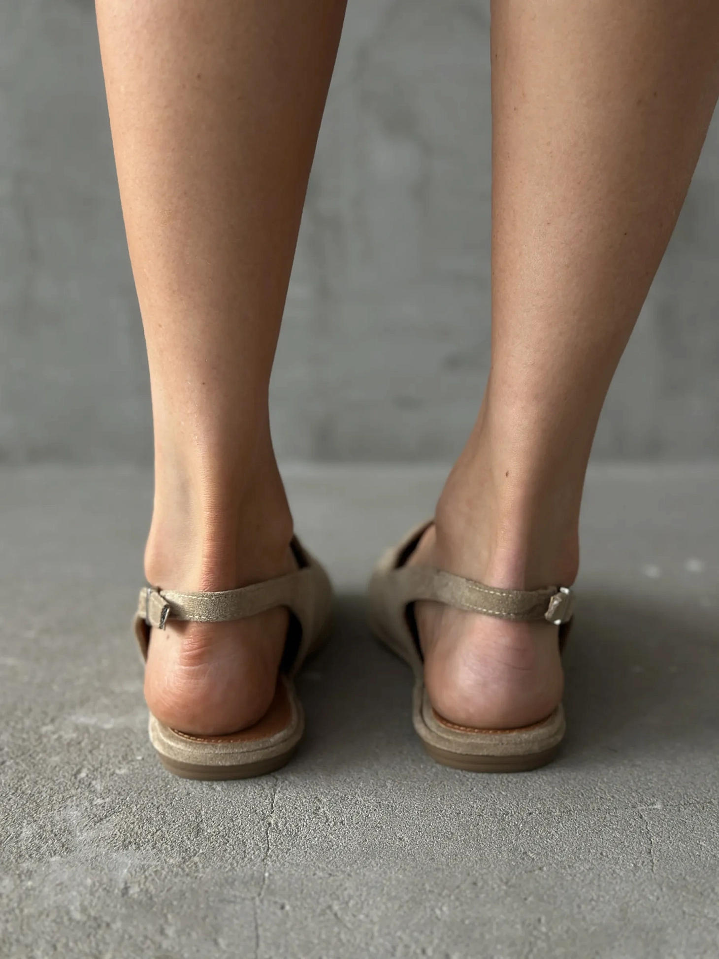 Летние босоножки на тонкой подошве мюли