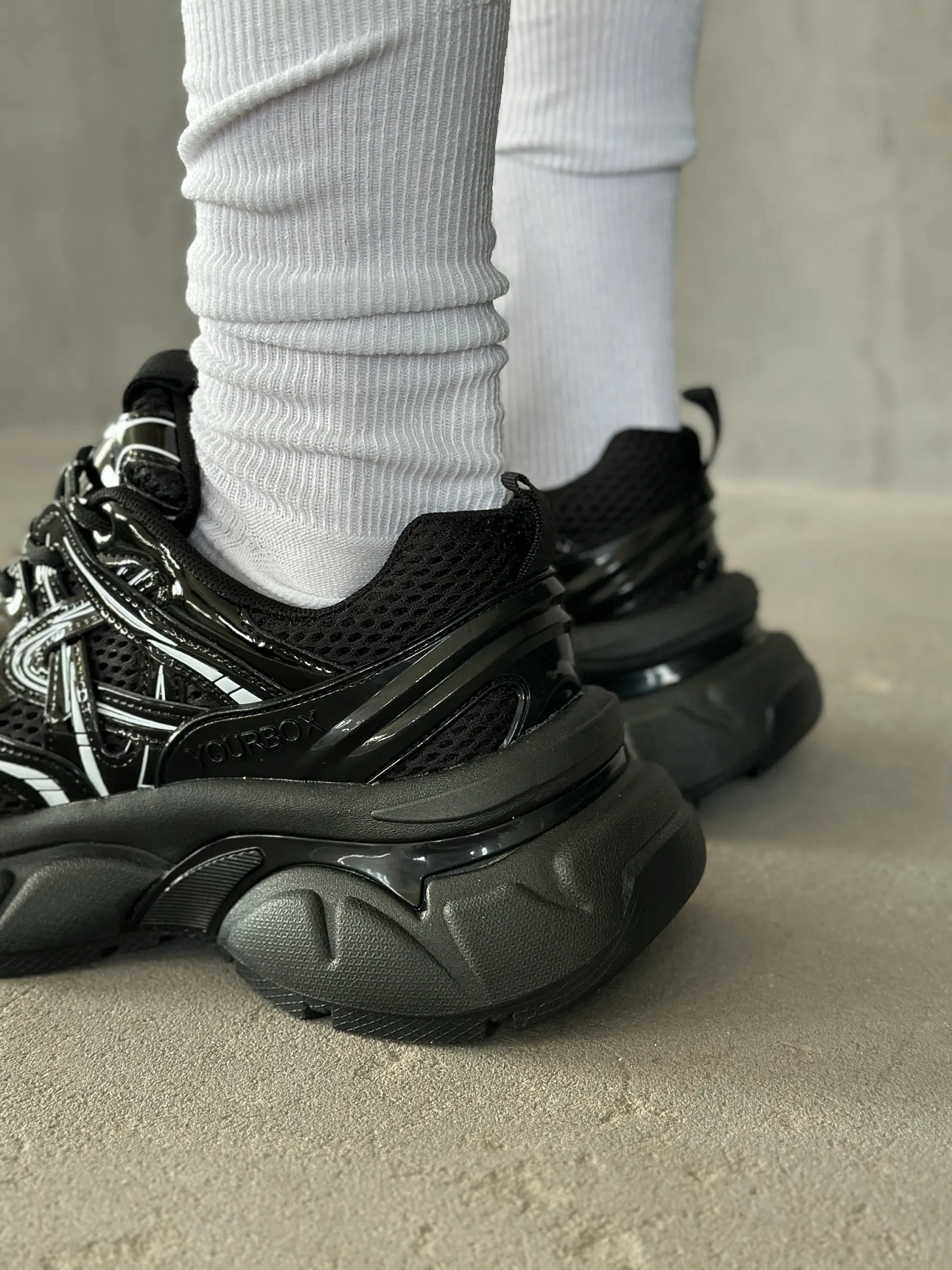 Кроссовки женские экокожа