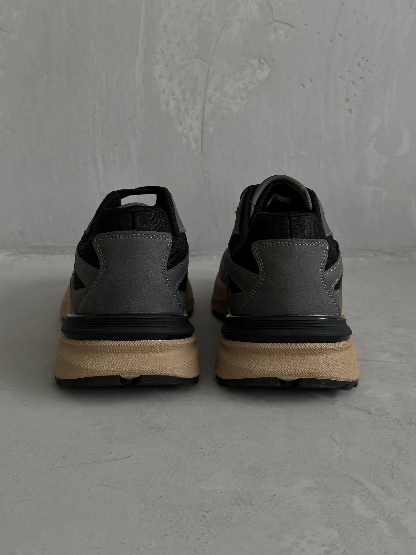 Демисезонные кроссовки мужские спортивные