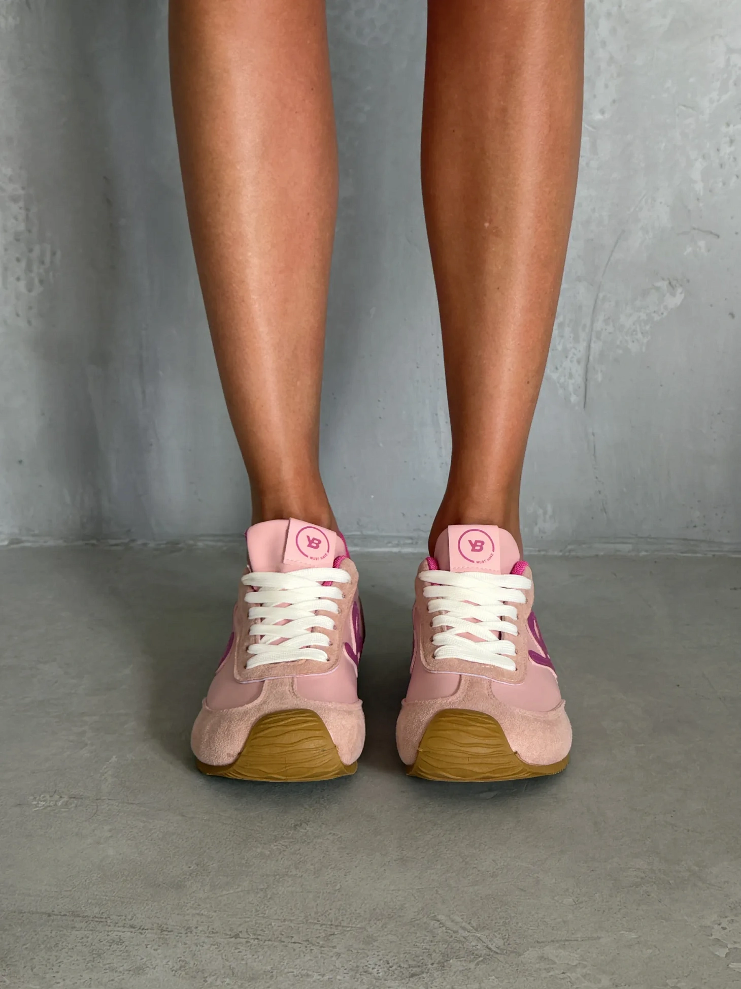 Кроссовки женские весна дышащие спортивные