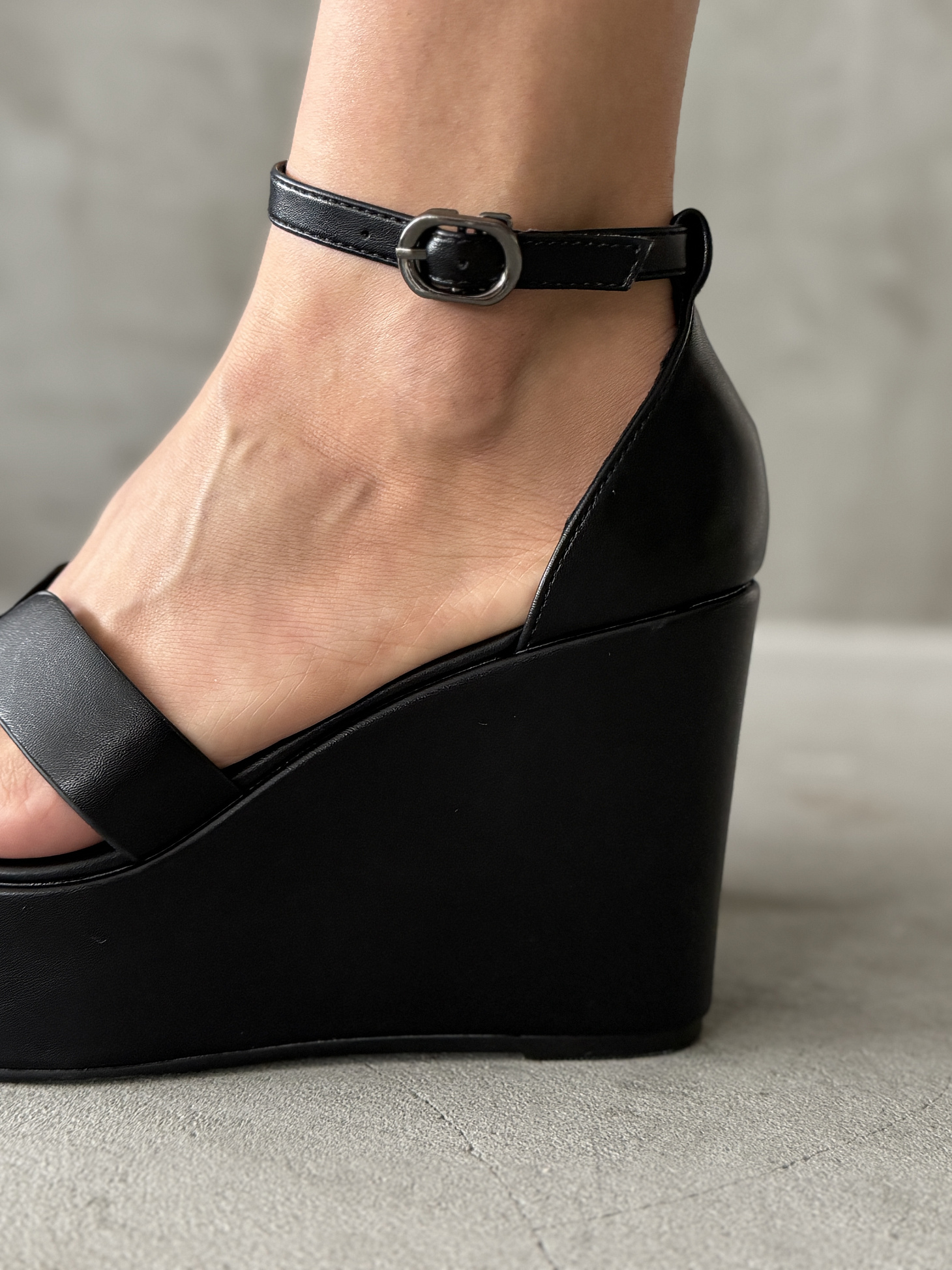 Босоножки женские экокожа