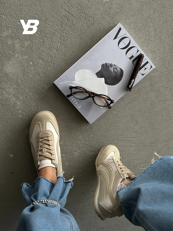 Кроссовки весна дышащие спортивные